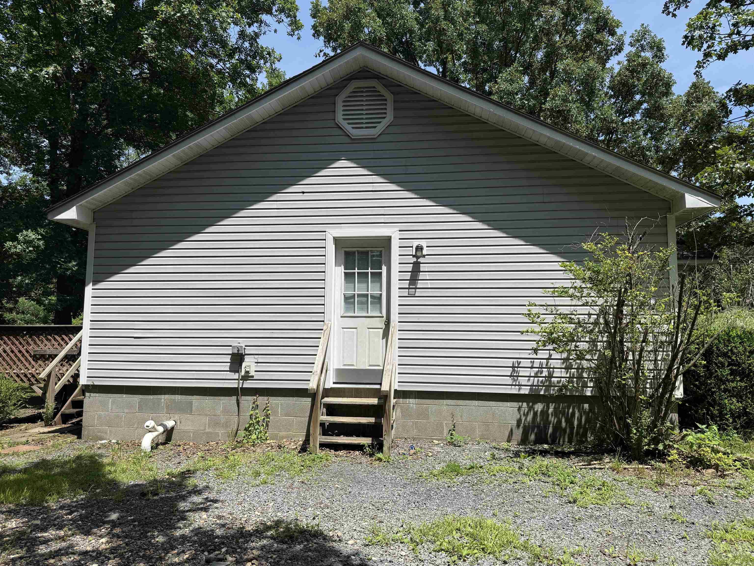 108 Rock  Marshall, AR