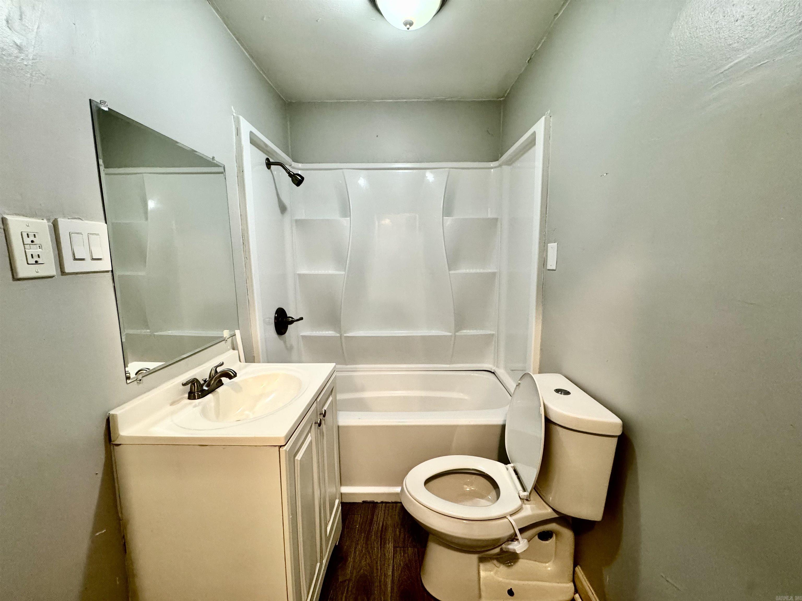 3112 W 16th  Little Rock, AR