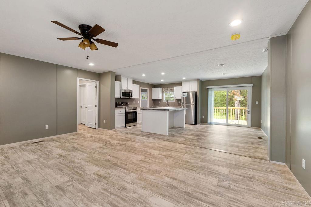 316 GAYES DRIVE  Clinton, AR