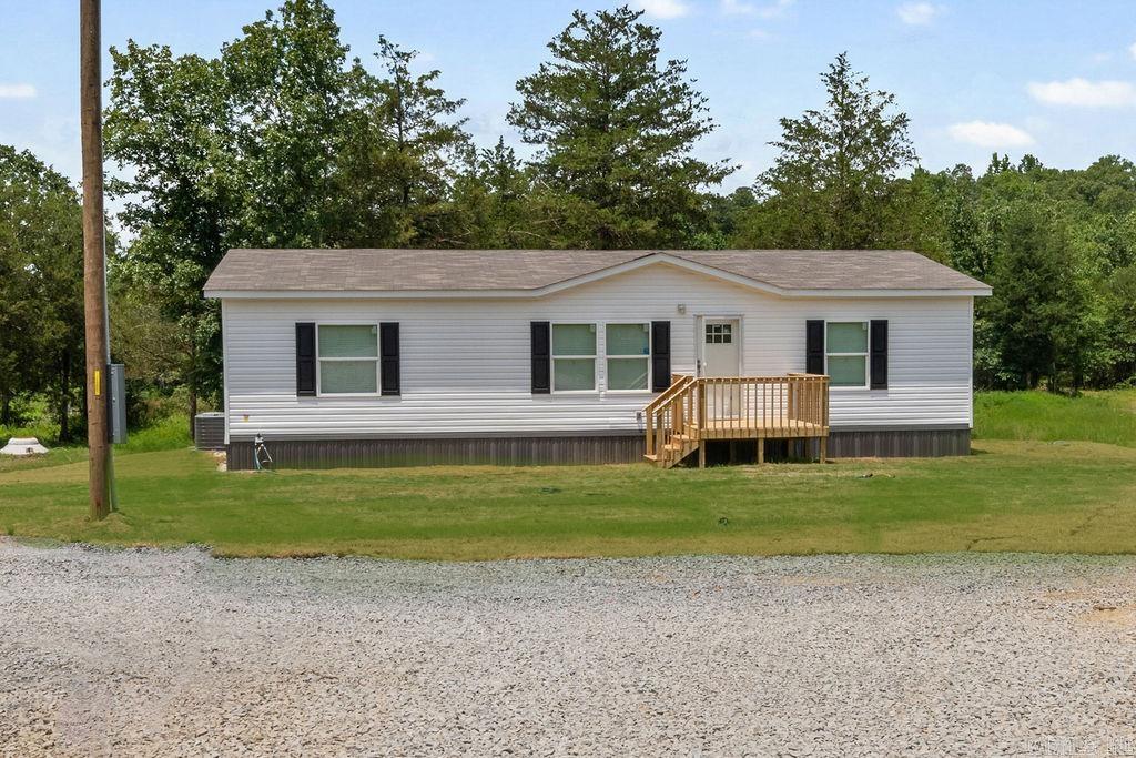 316 GAYES DRIVE  Clinton, AR