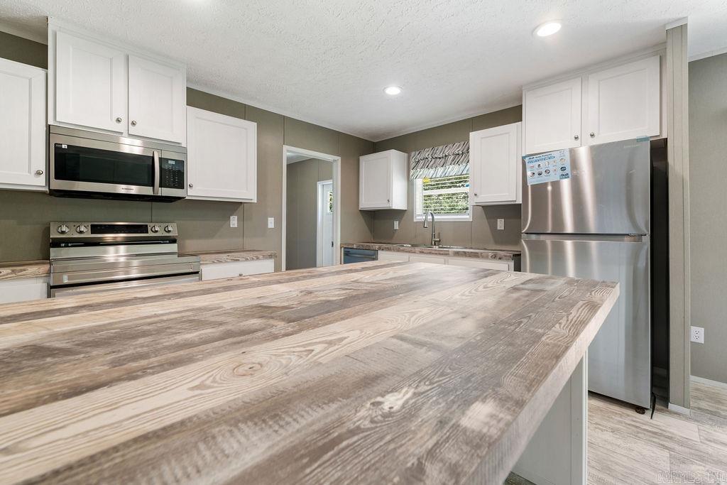 316 GAYES DRIVE  Clinton, AR