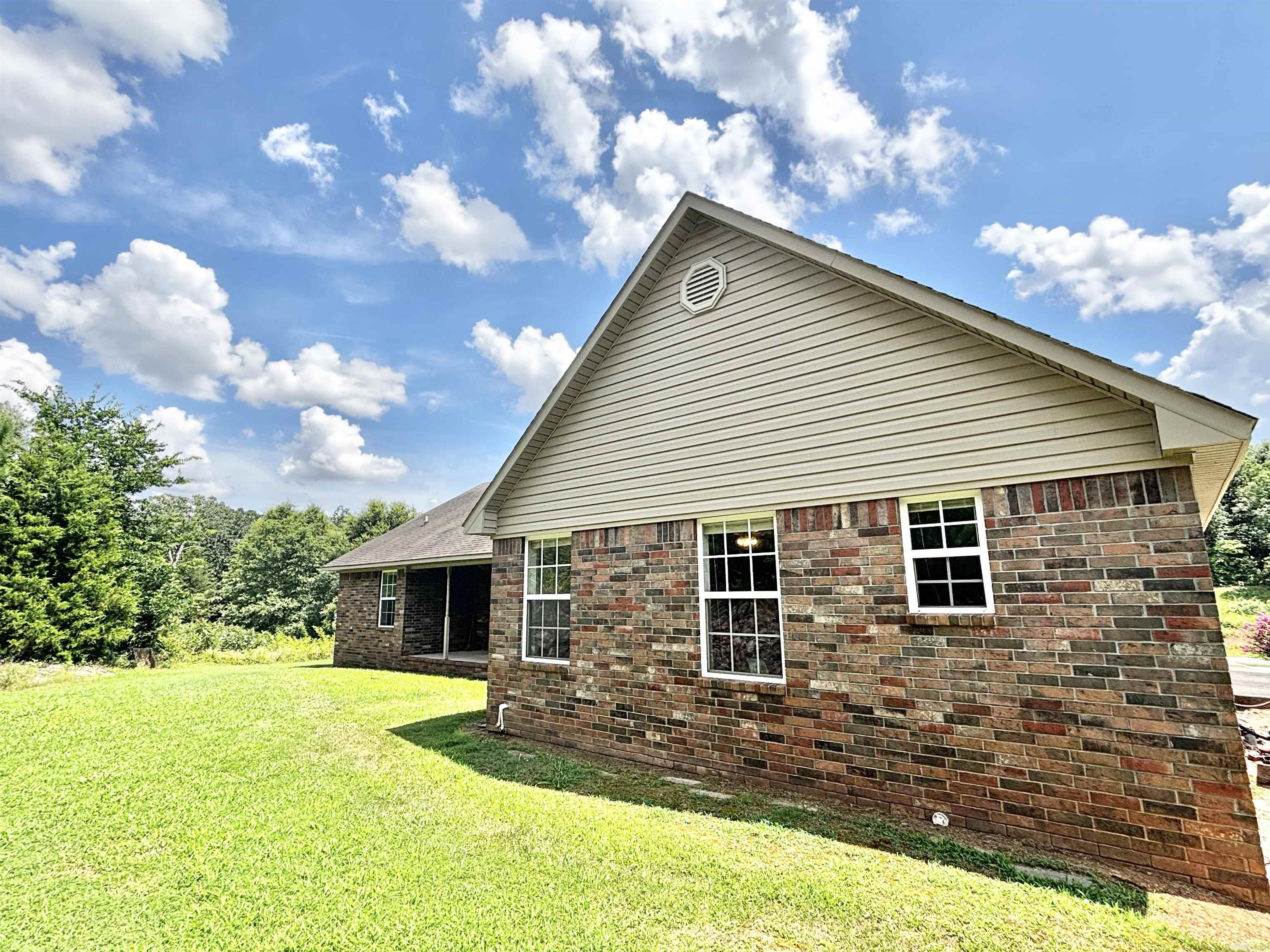 7 Misti Valley  Morrilton, AR