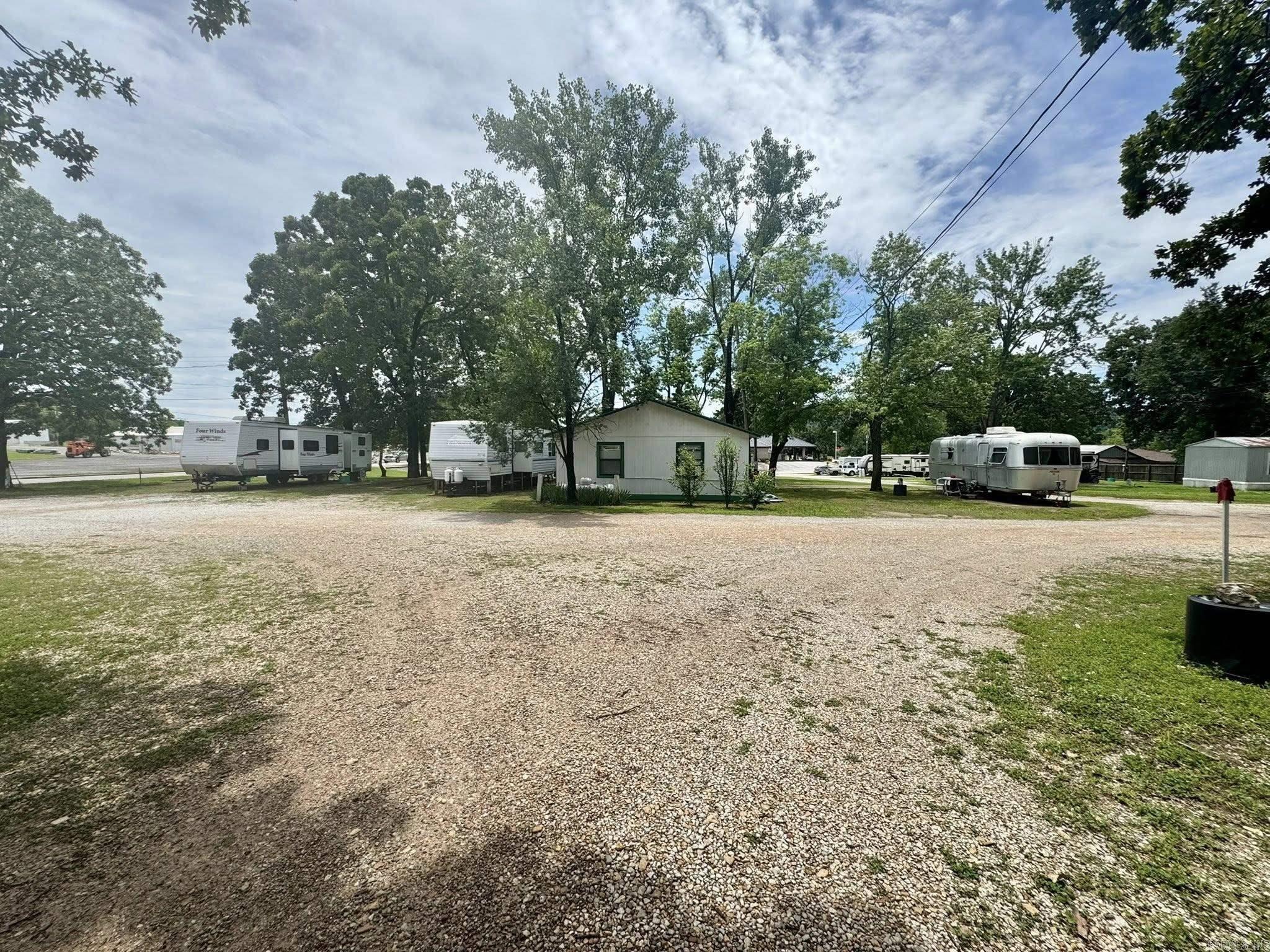 418 Sylamore  Mountain View, AR