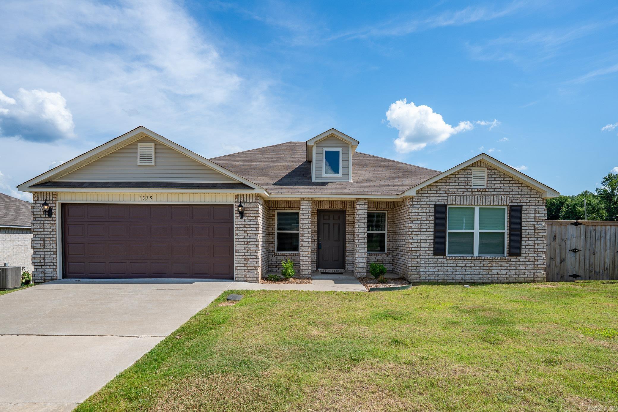 1375 LaCroix  Conway, AR
