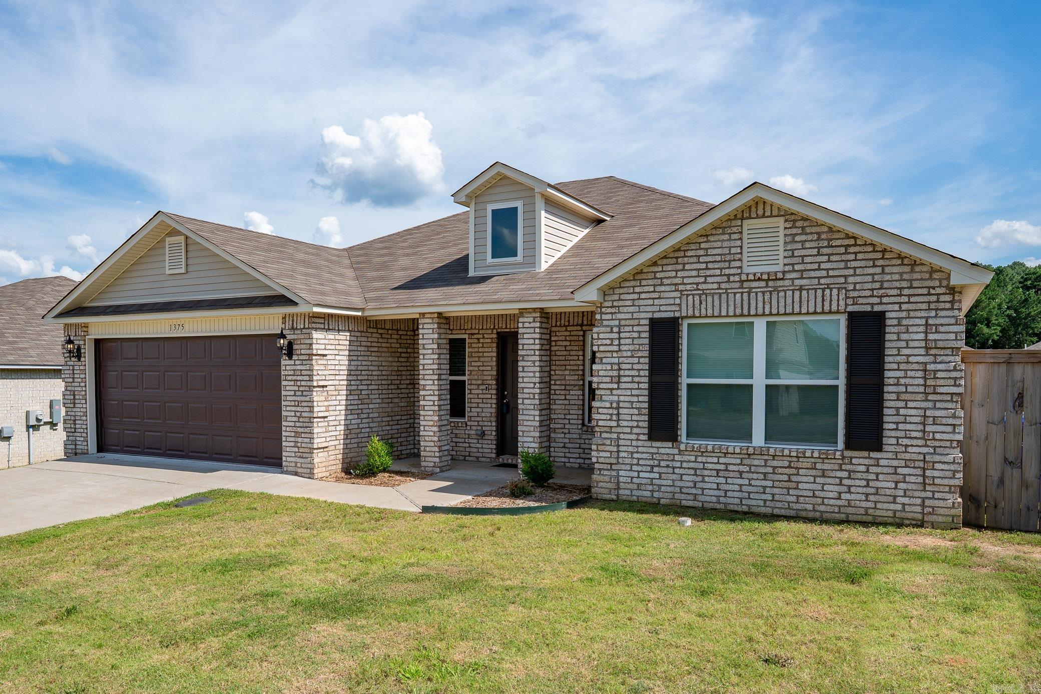 1375 LaCroix  Conway, AR