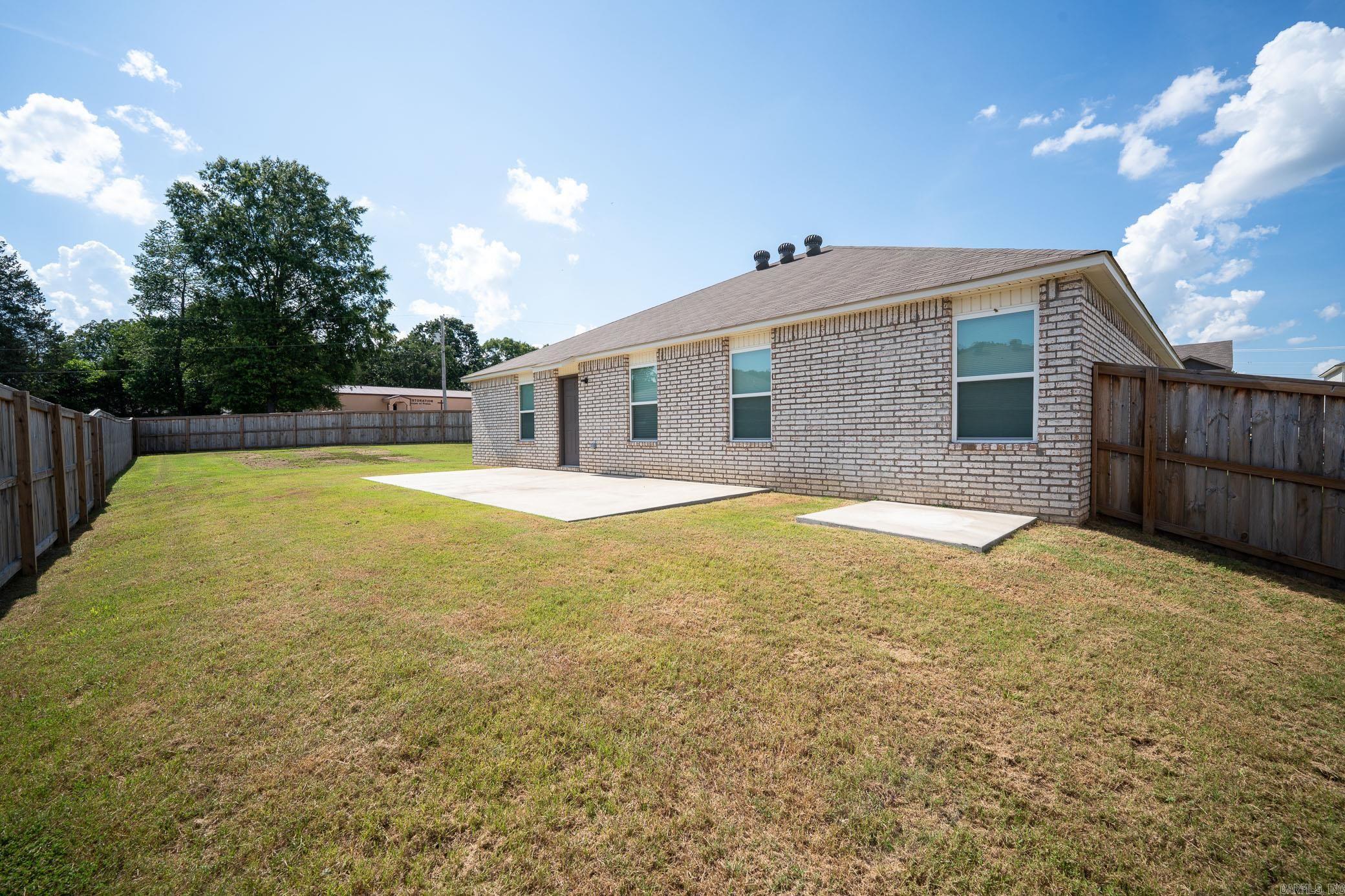 1375 LaCroix  Conway, AR