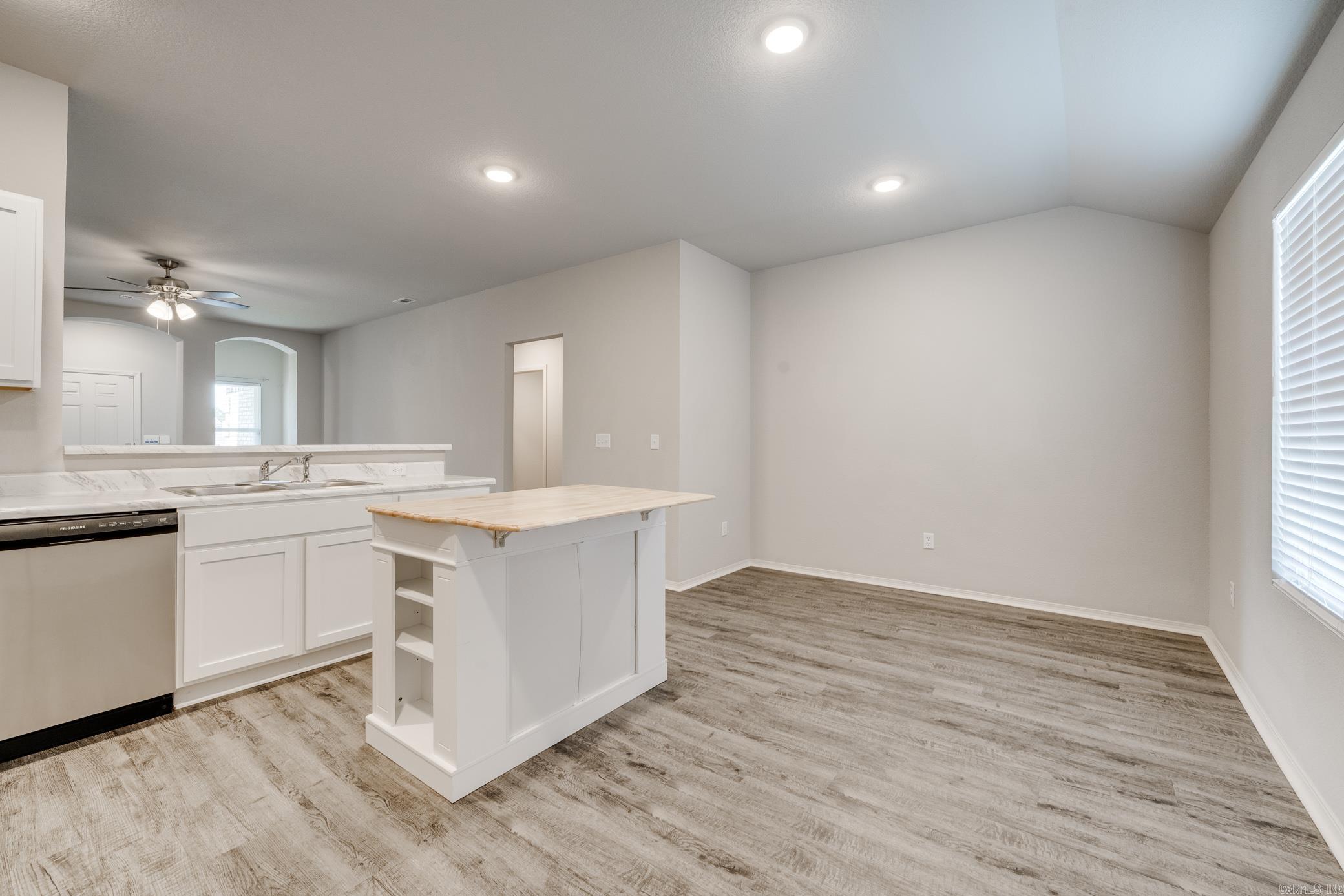 1375 LaCroix  Conway, AR