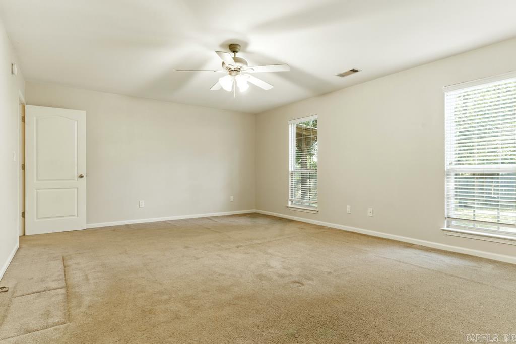 1518 Nantucket Dr.  Benton, AR