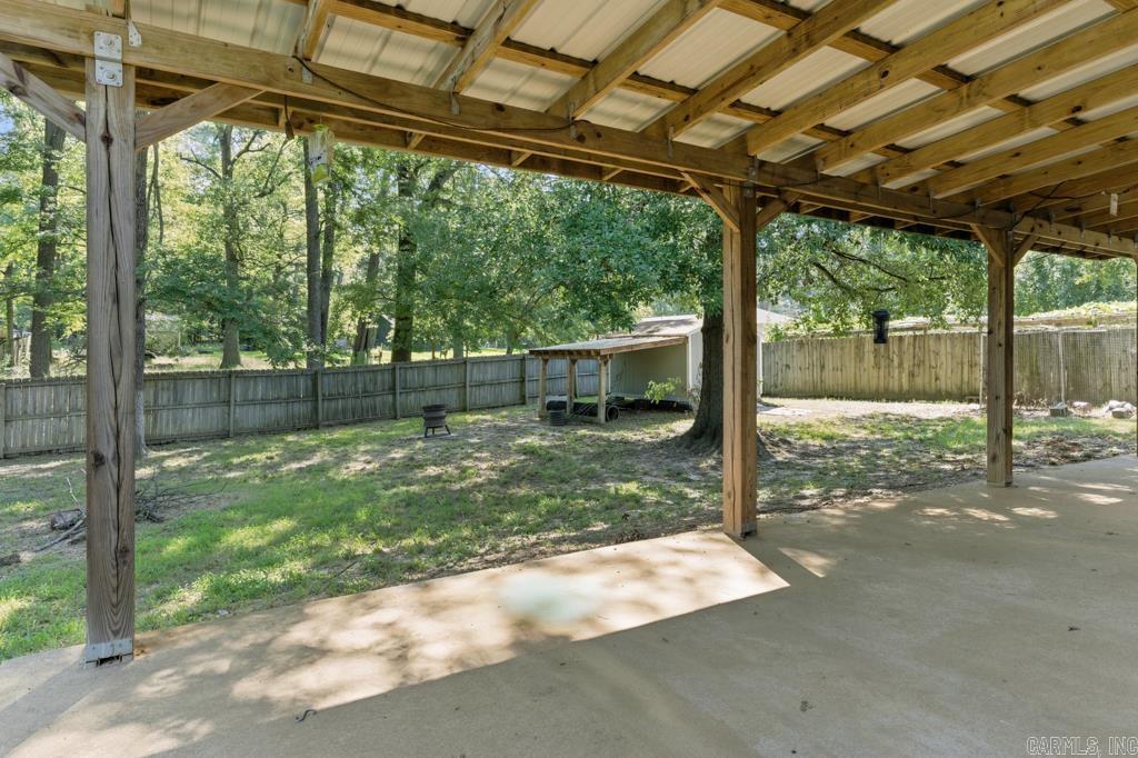 1518 Nantucket Dr.  Benton, AR