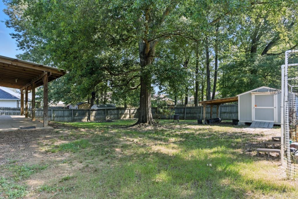 1518 Nantucket Dr.  Benton, AR