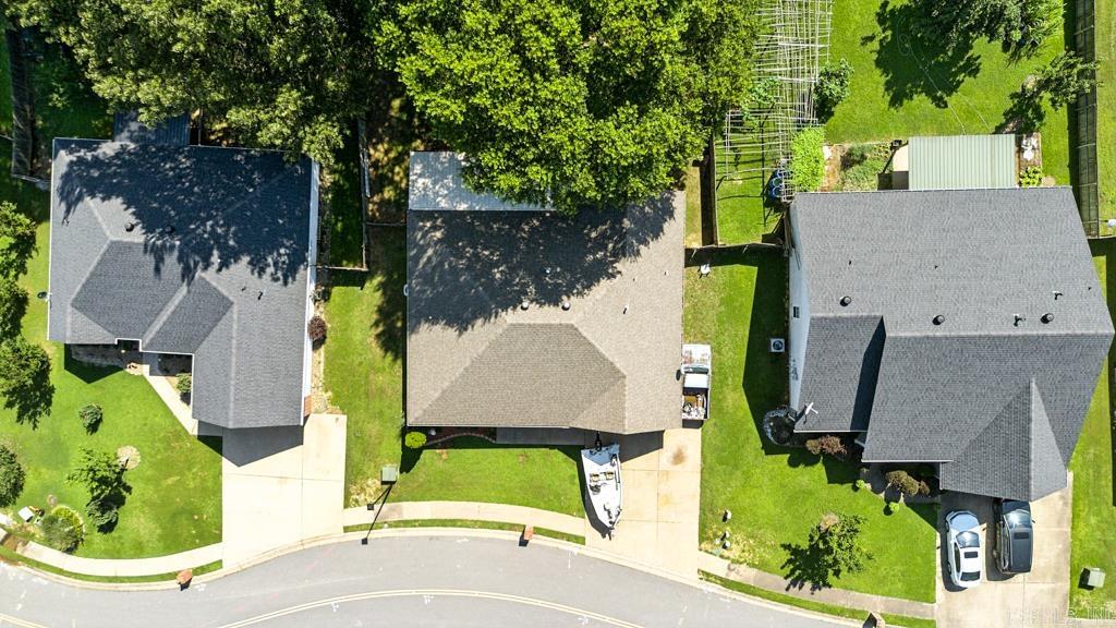 1518 Nantucket Dr.  Benton, AR