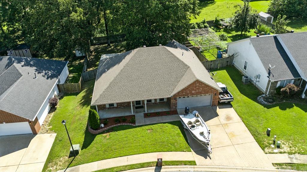 1518 Nantucket Dr.  Benton, AR