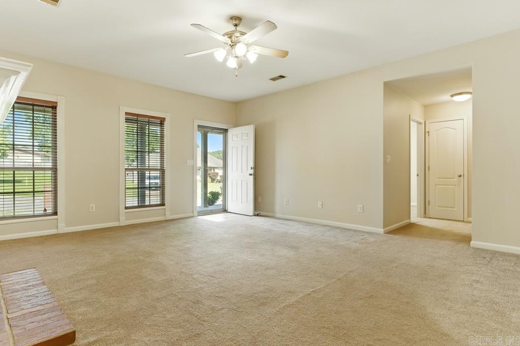 1518 Nantucket Dr.  Benton, AR