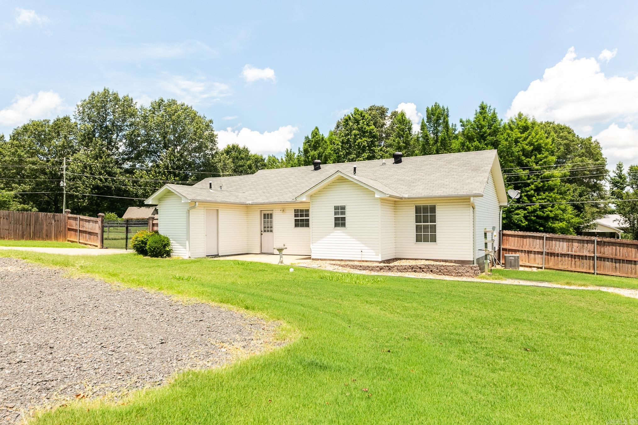 201 Sweetwater  Ward, AR