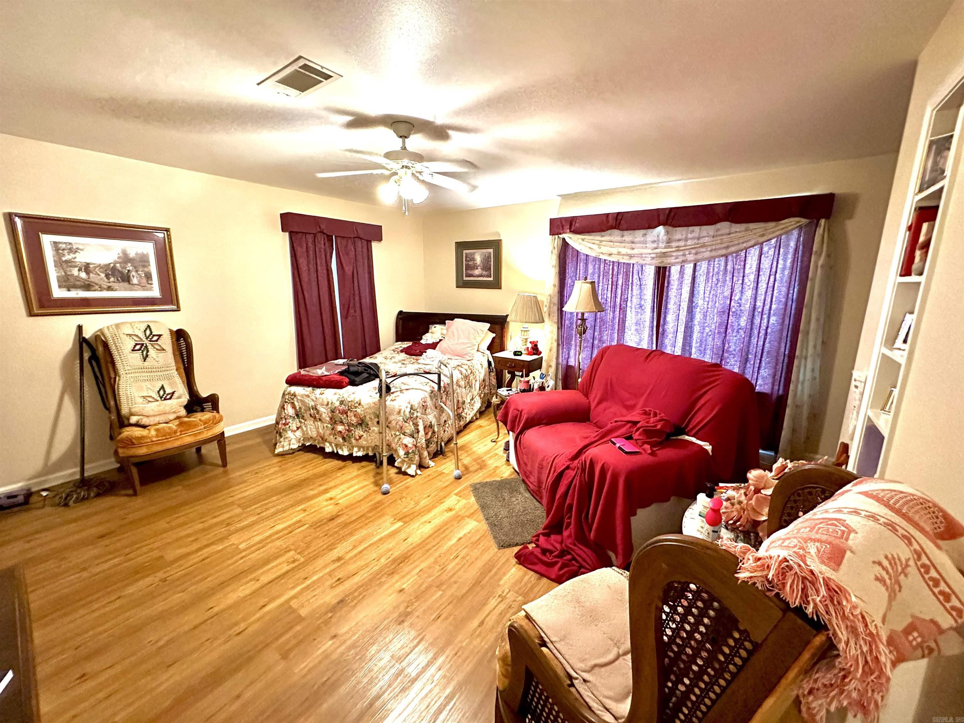 6823 Nevins  Pine Bluff, AR