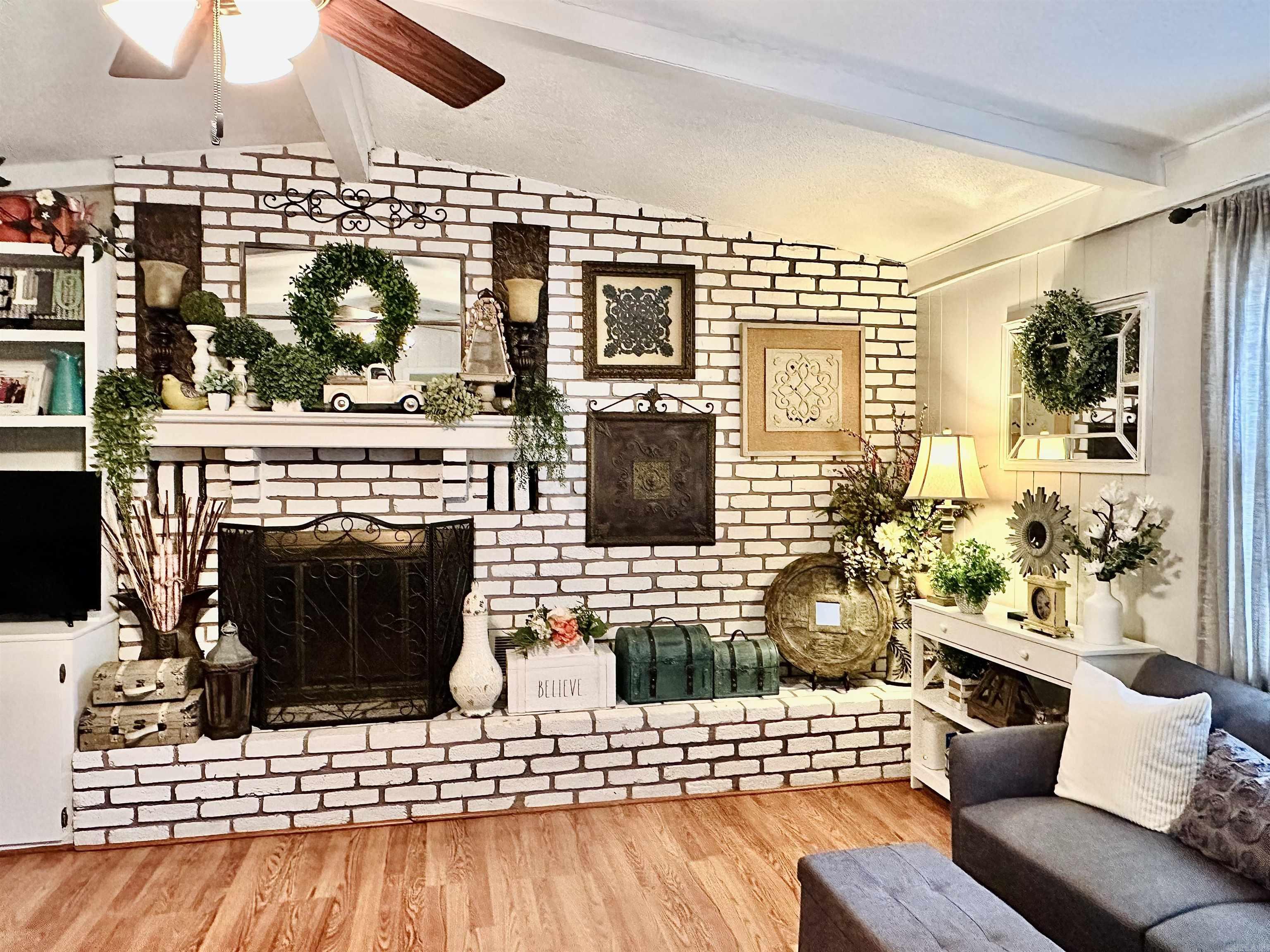 1912 W Arch  Searcy, AR