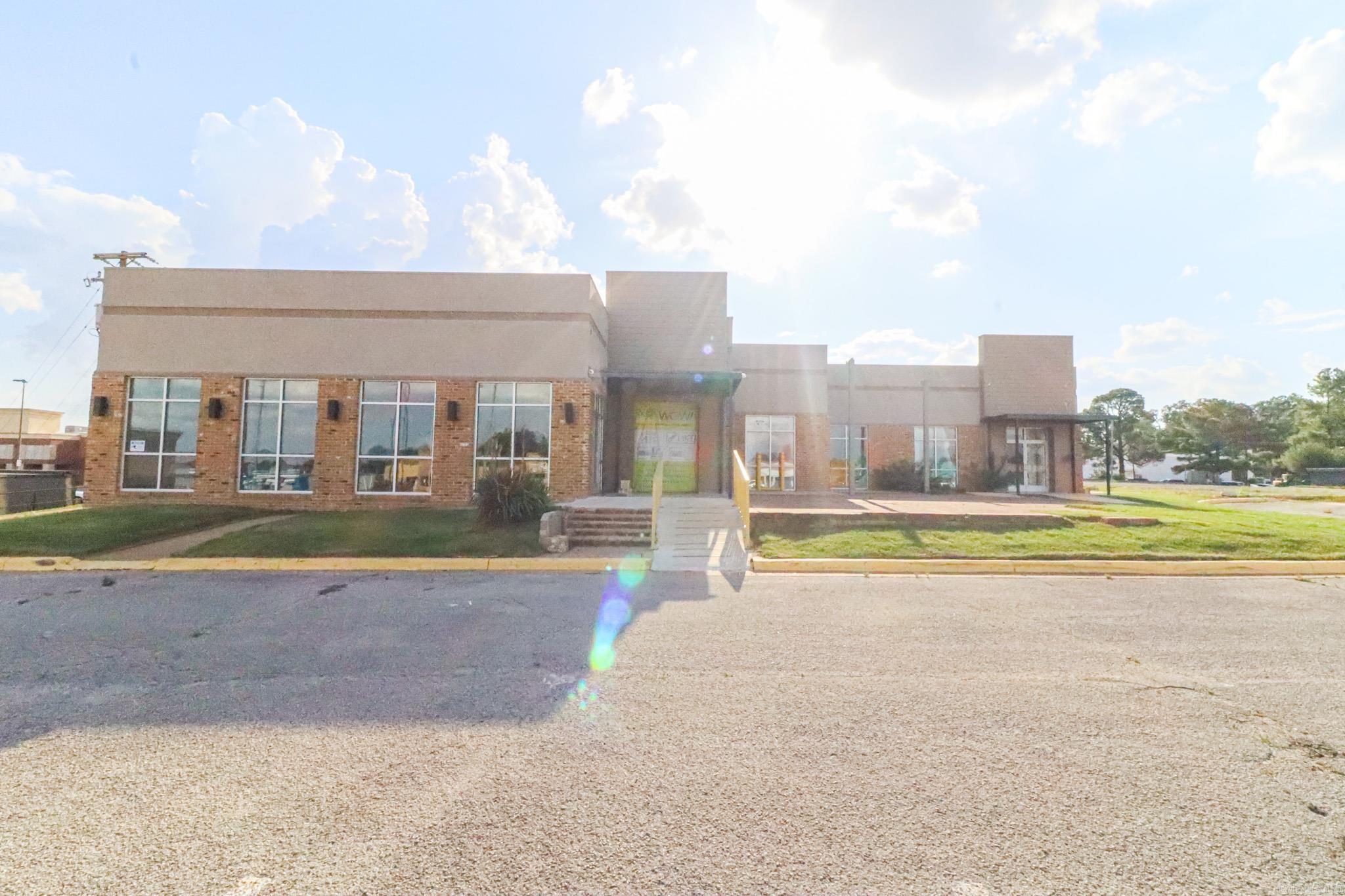 1421 S Caraway Suite B  Jonesboro, AR