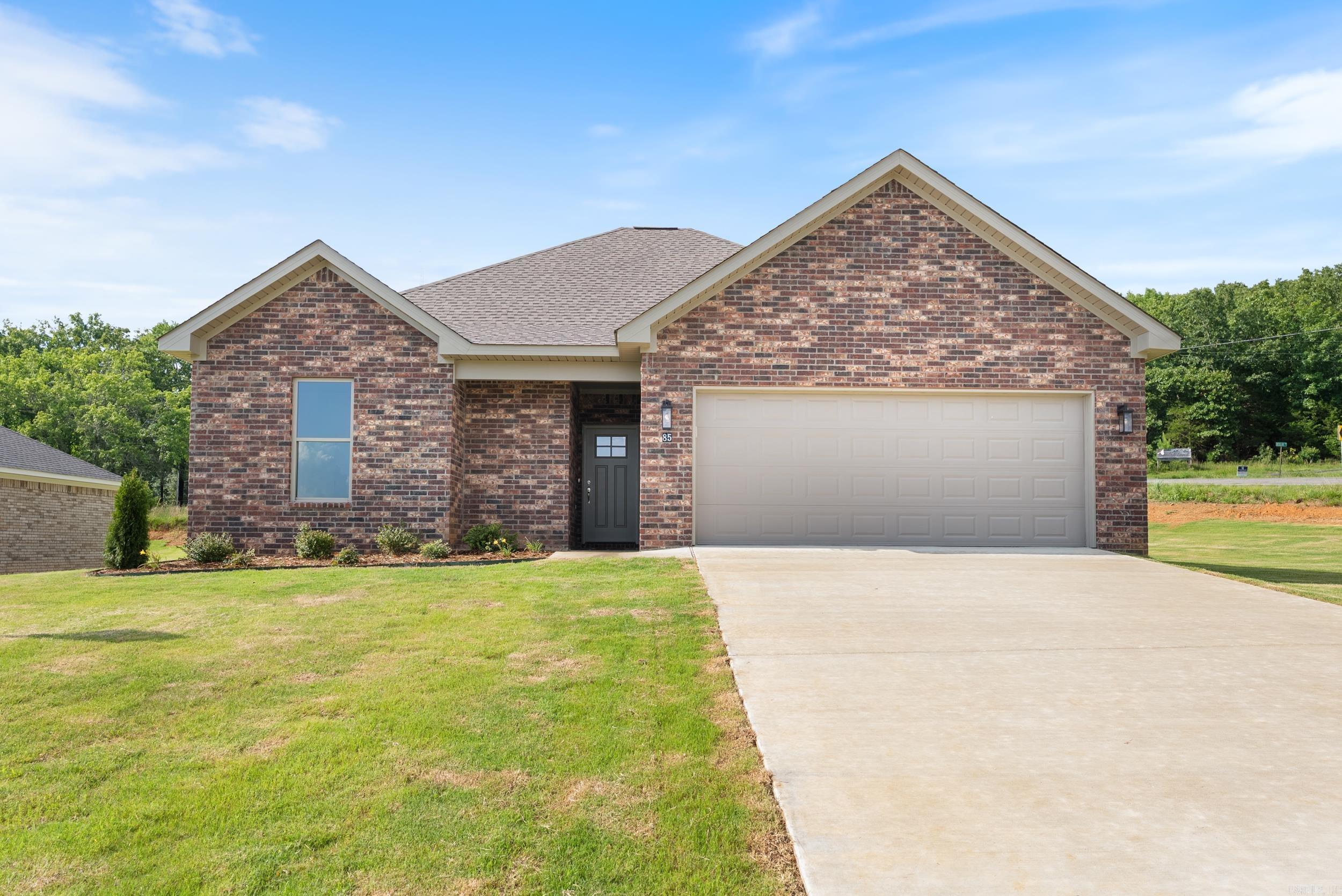 85 Lewis Loop