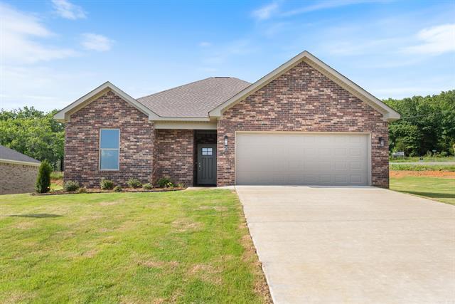 85  Lewis  Greenbrier, AR