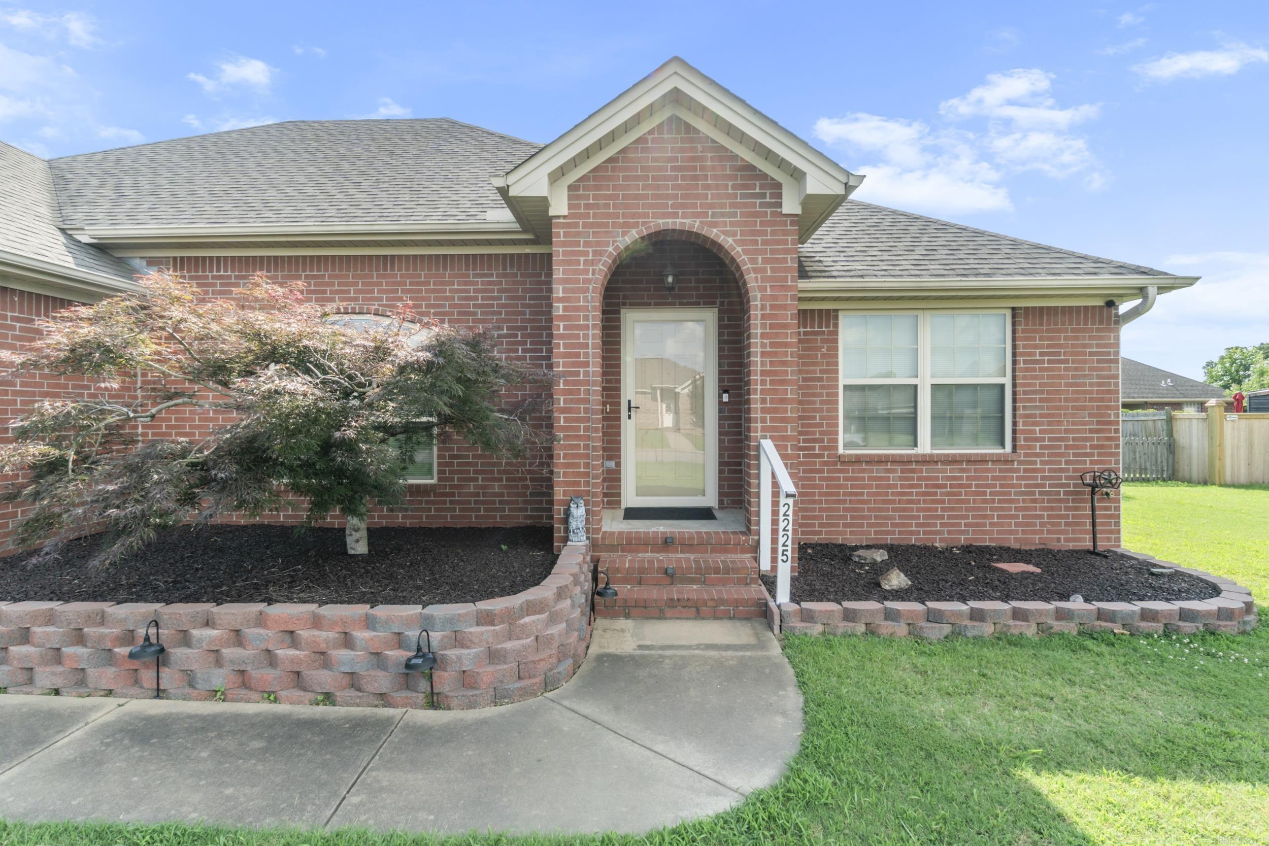 2225 Caleb Dr  Searcy, AR