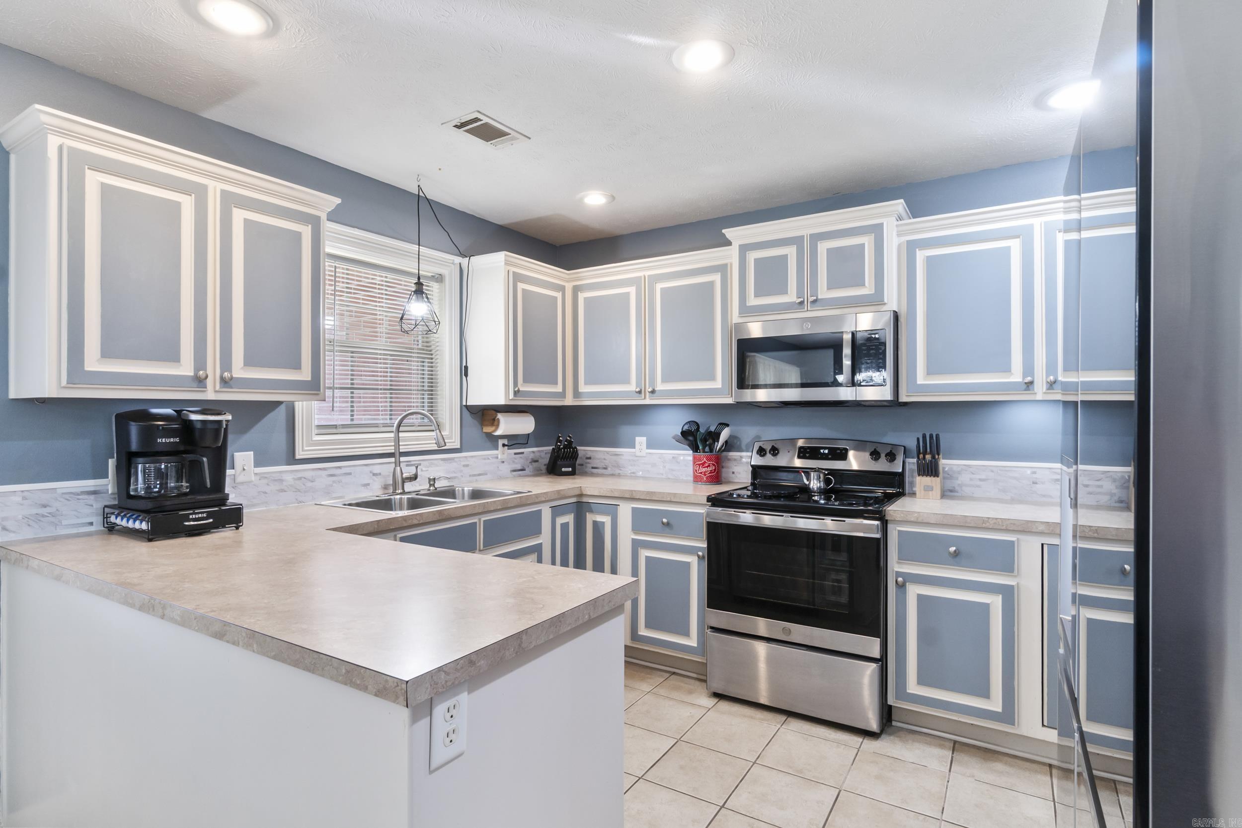 2225 Caleb Dr  Searcy, AR