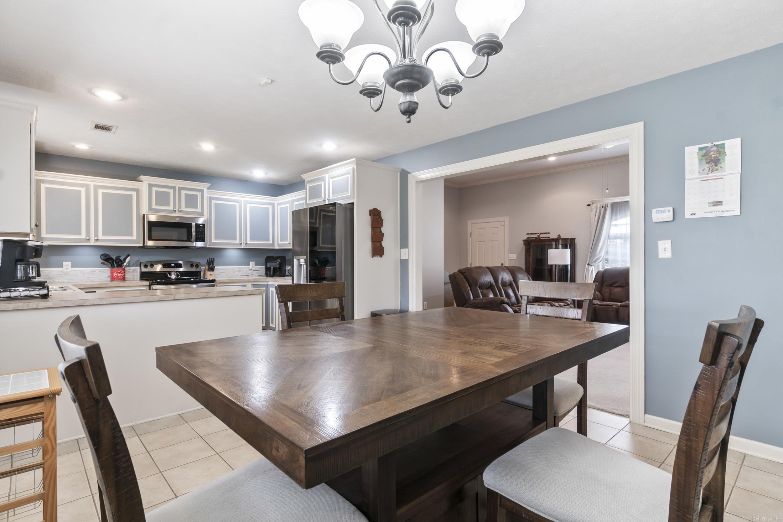 2225 Caleb Dr  Searcy, AR