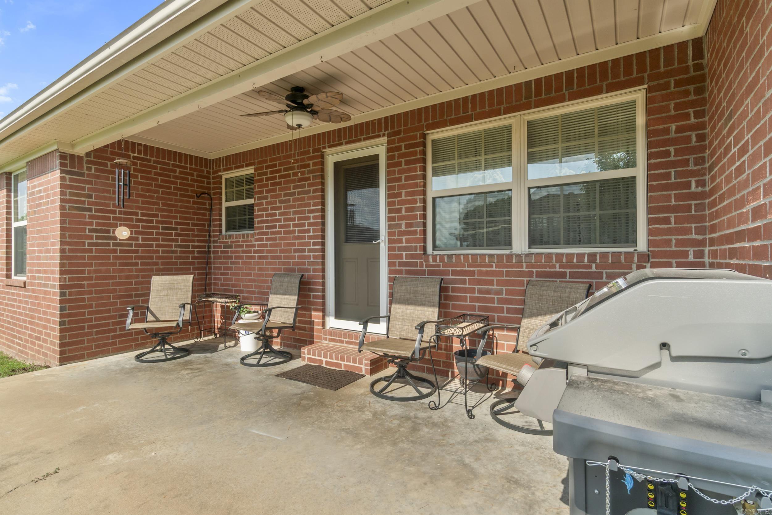 2225 Caleb Dr  Searcy, AR