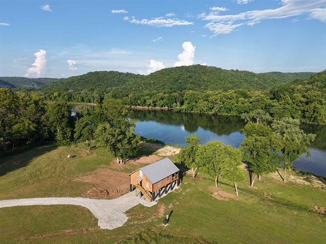 75 E Schoolhouse Hollow Road  Guion, AR