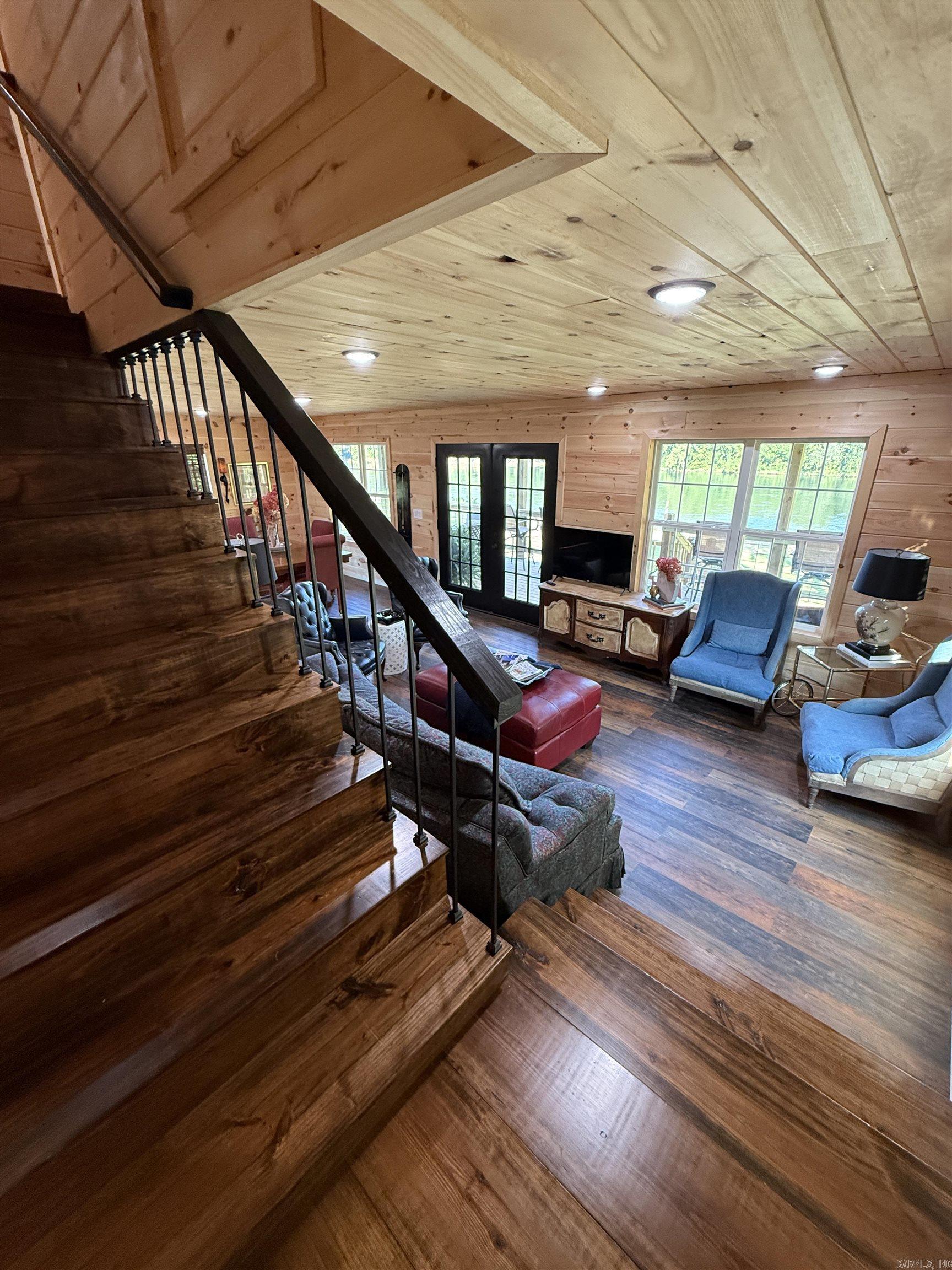75 E Schoolhouse Hollow Road  Guion, AR