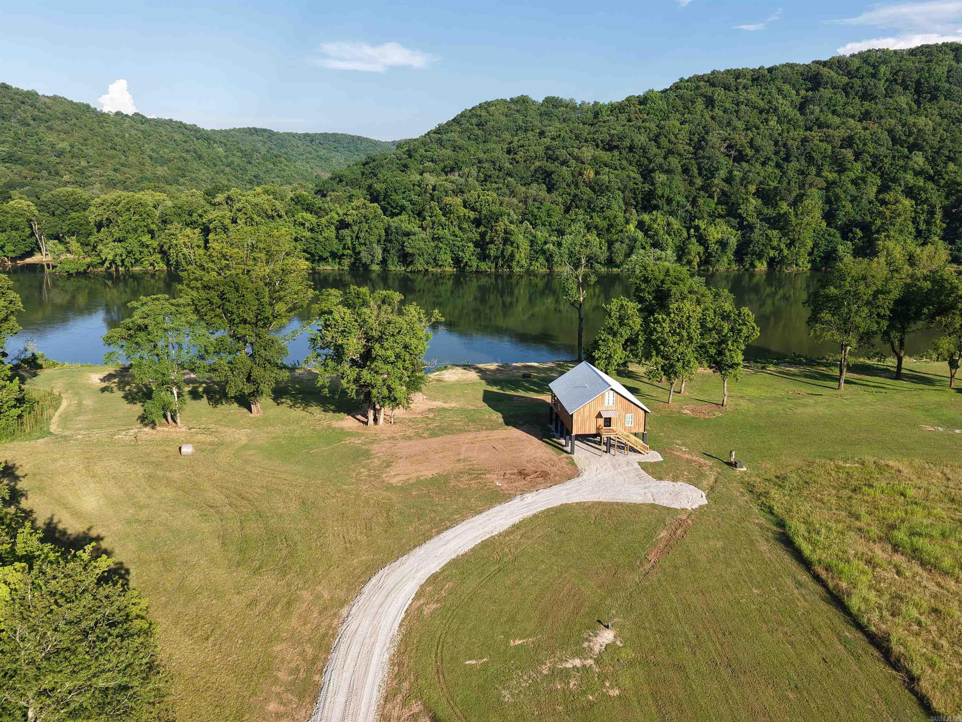 75 E Schoolhouse Hollow Road  Guion, AR