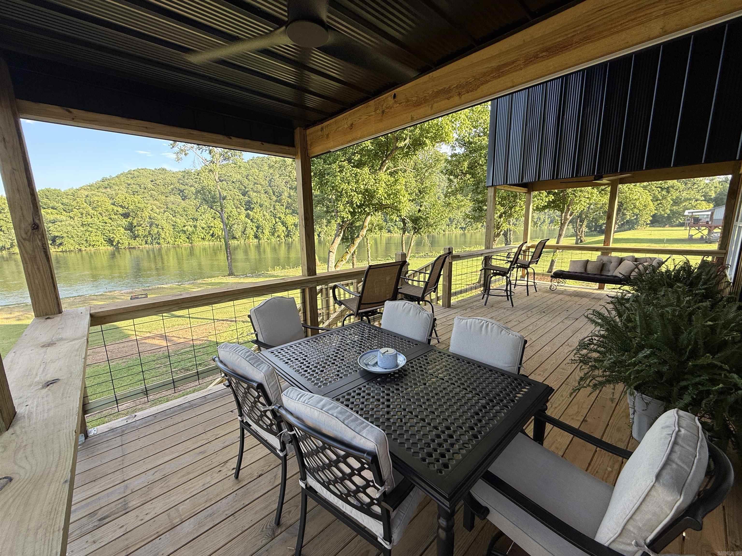 75 E Schoolhouse Hollow Road  Guion, AR