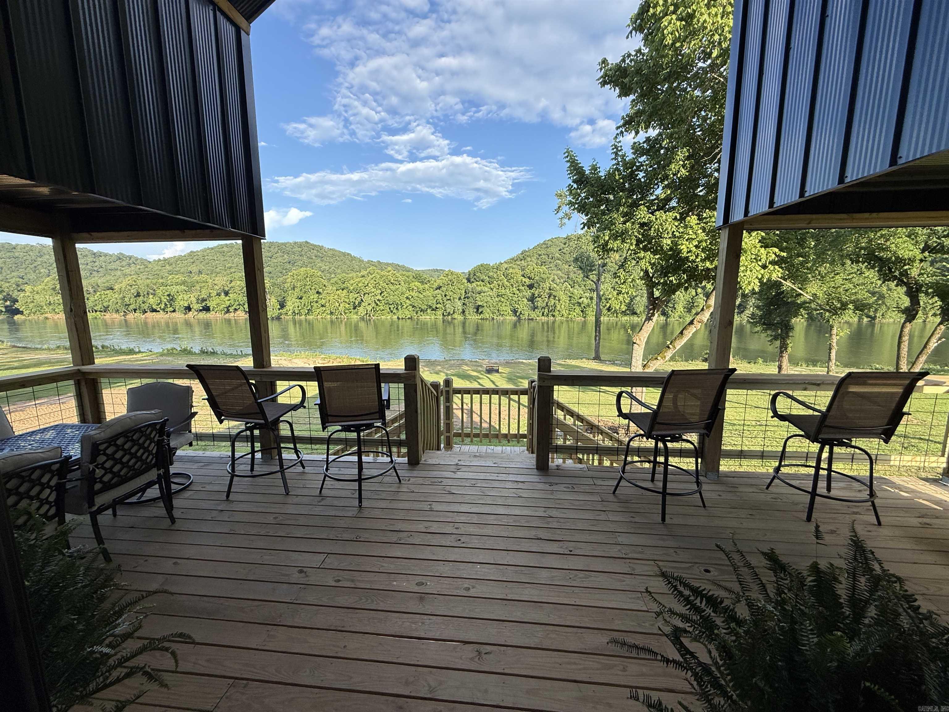75 E Schoolhouse Hollow Road  Guion, AR