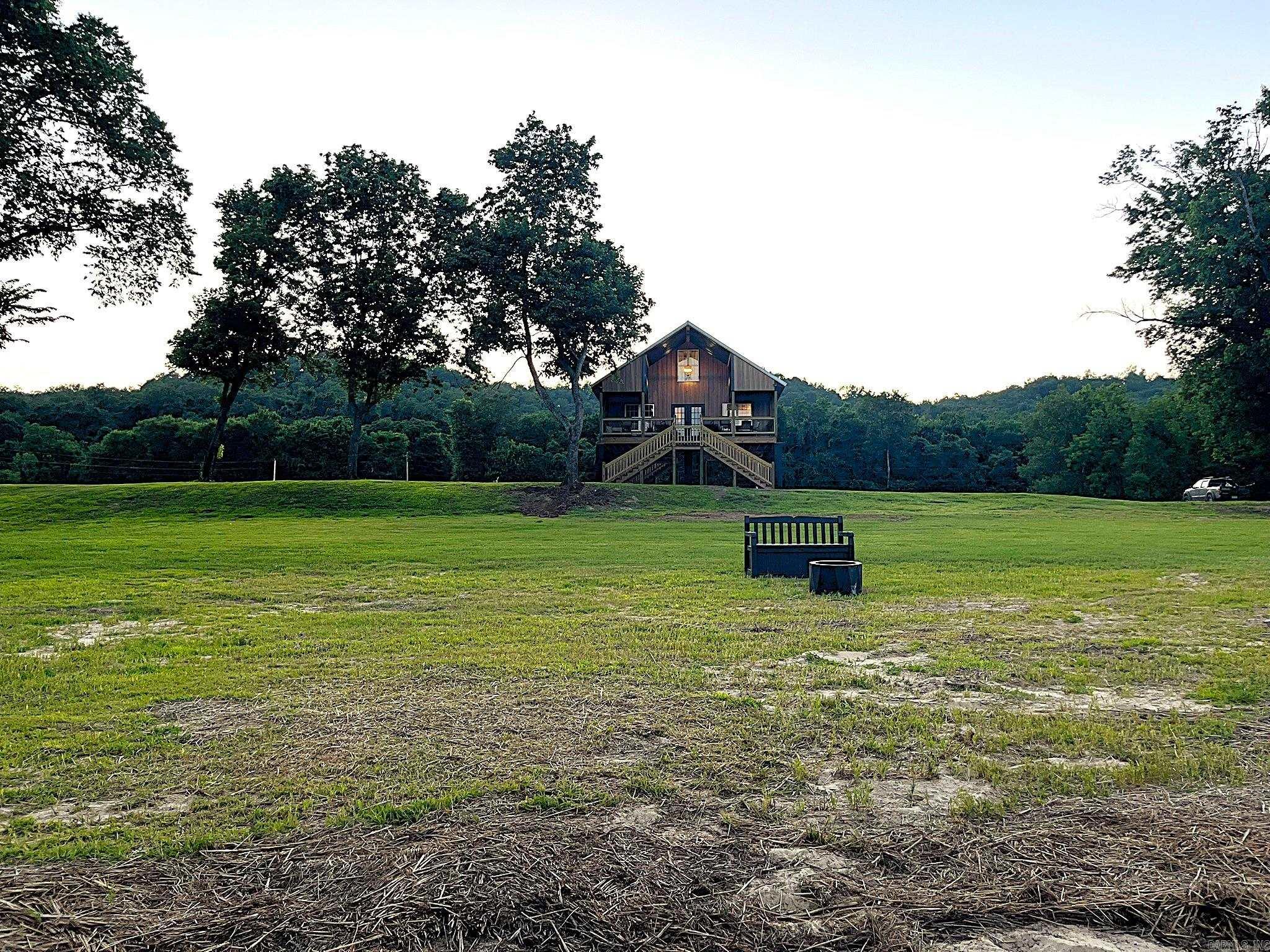 75 E Schoolhouse Hollow Road  Guion, AR