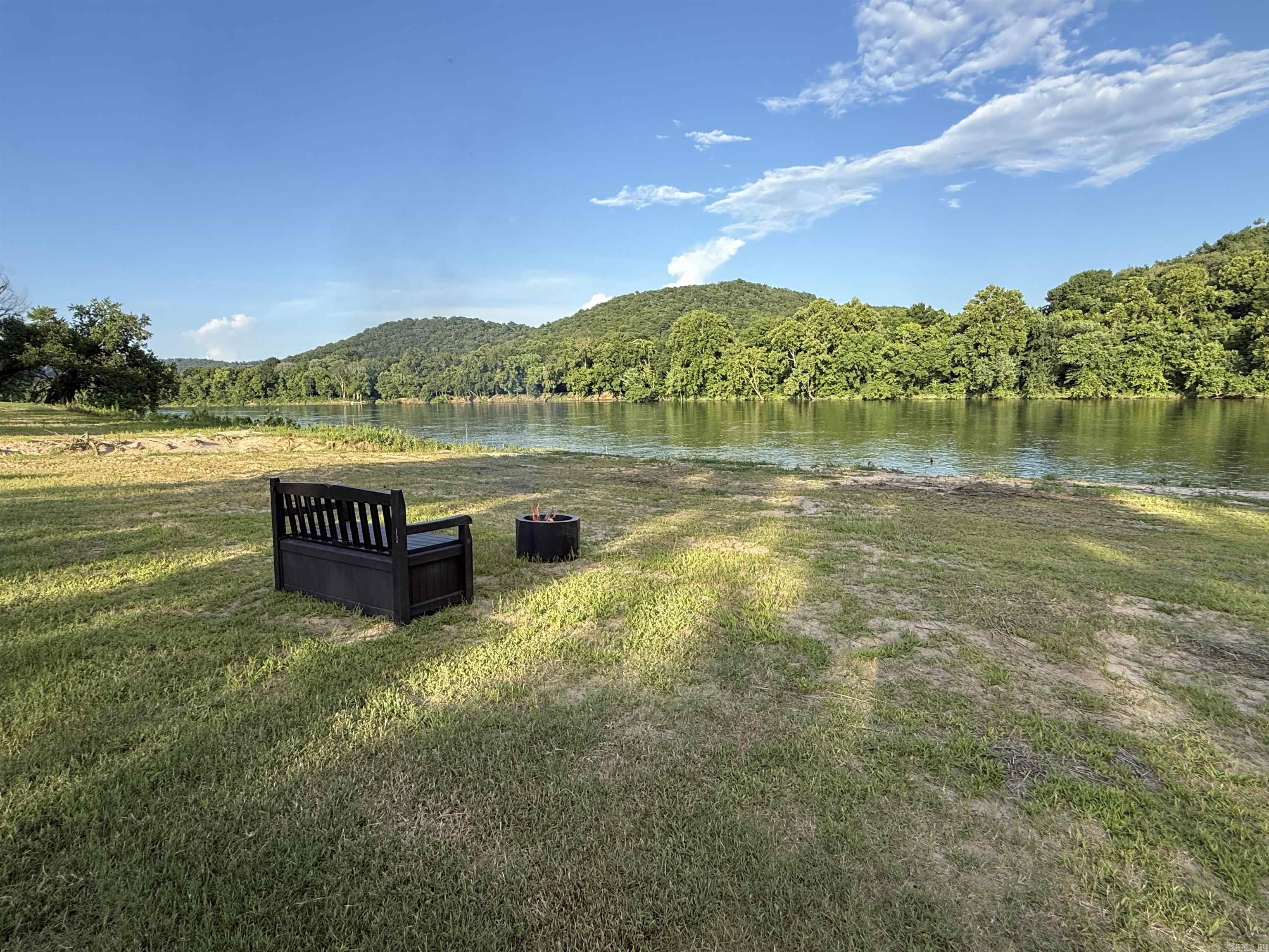 75 E Schoolhouse Hollow Road  Guion, AR