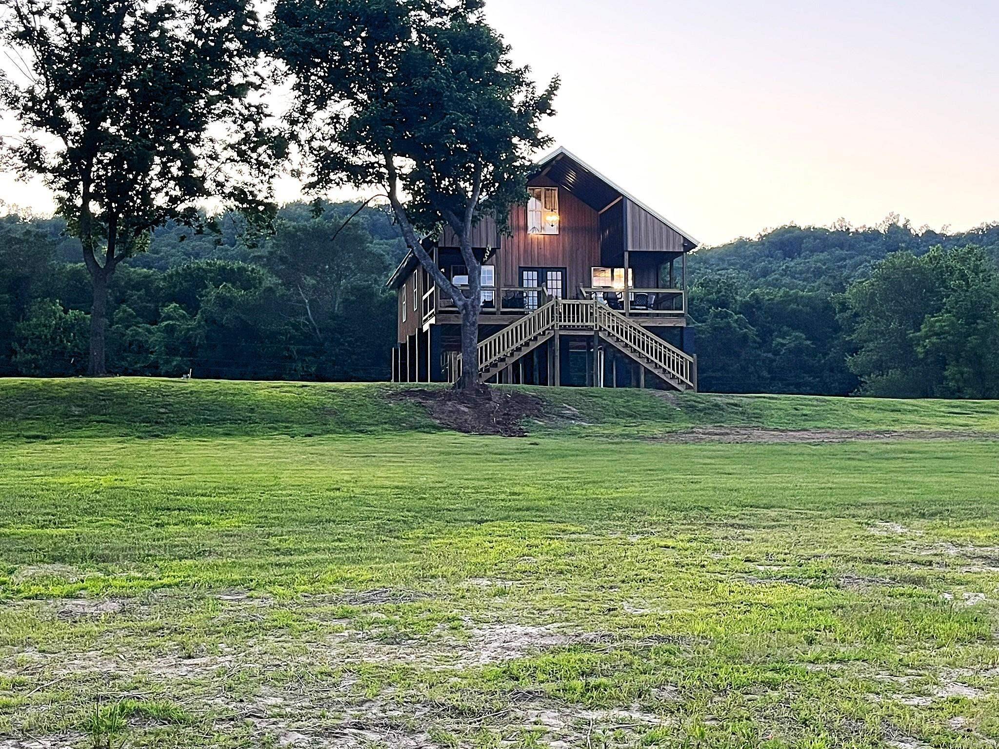 75 E Schoolhouse Hollow Road  Guion, AR
