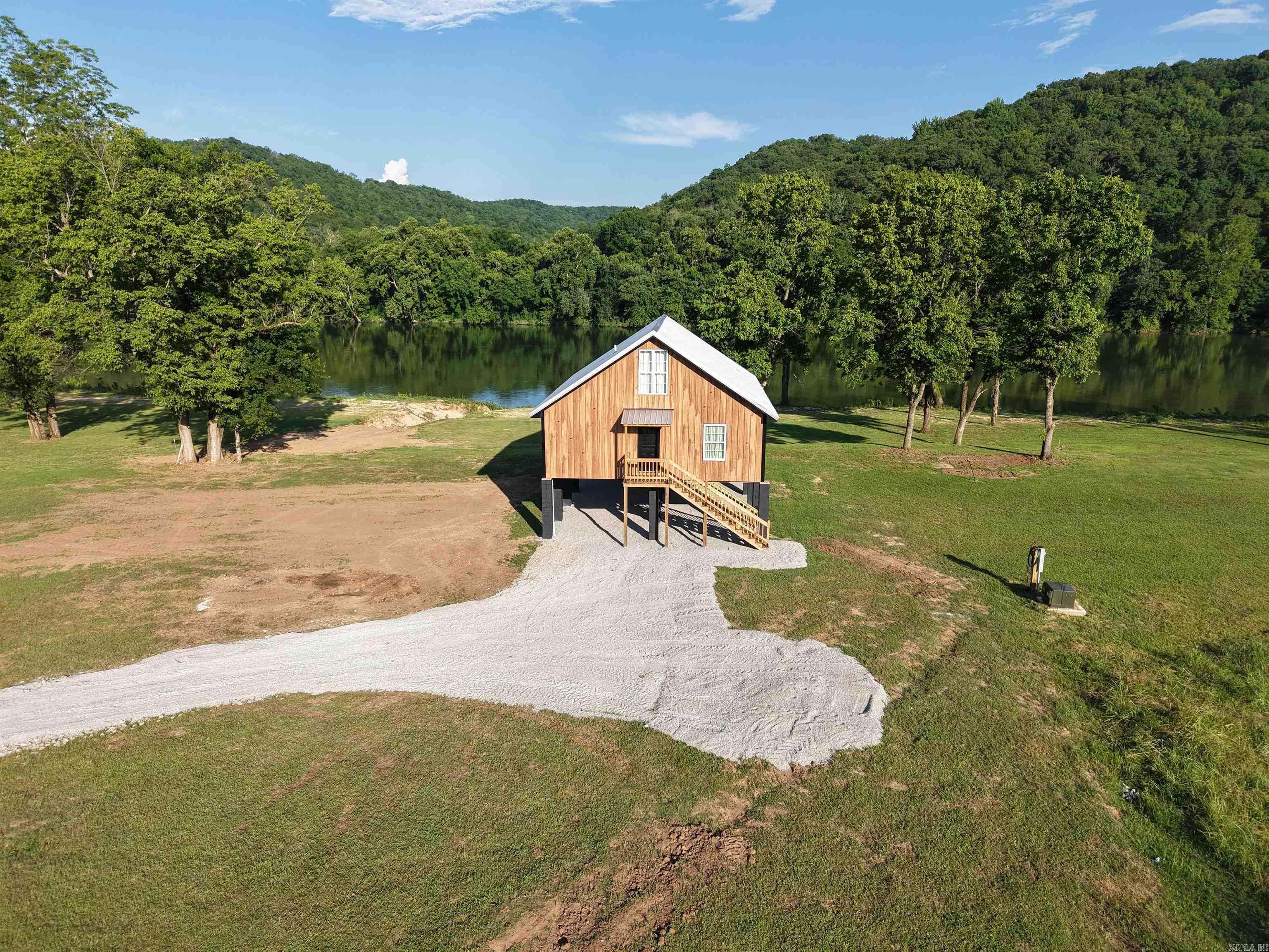 75 E Schoolhouse Hollow Road  Guion, AR