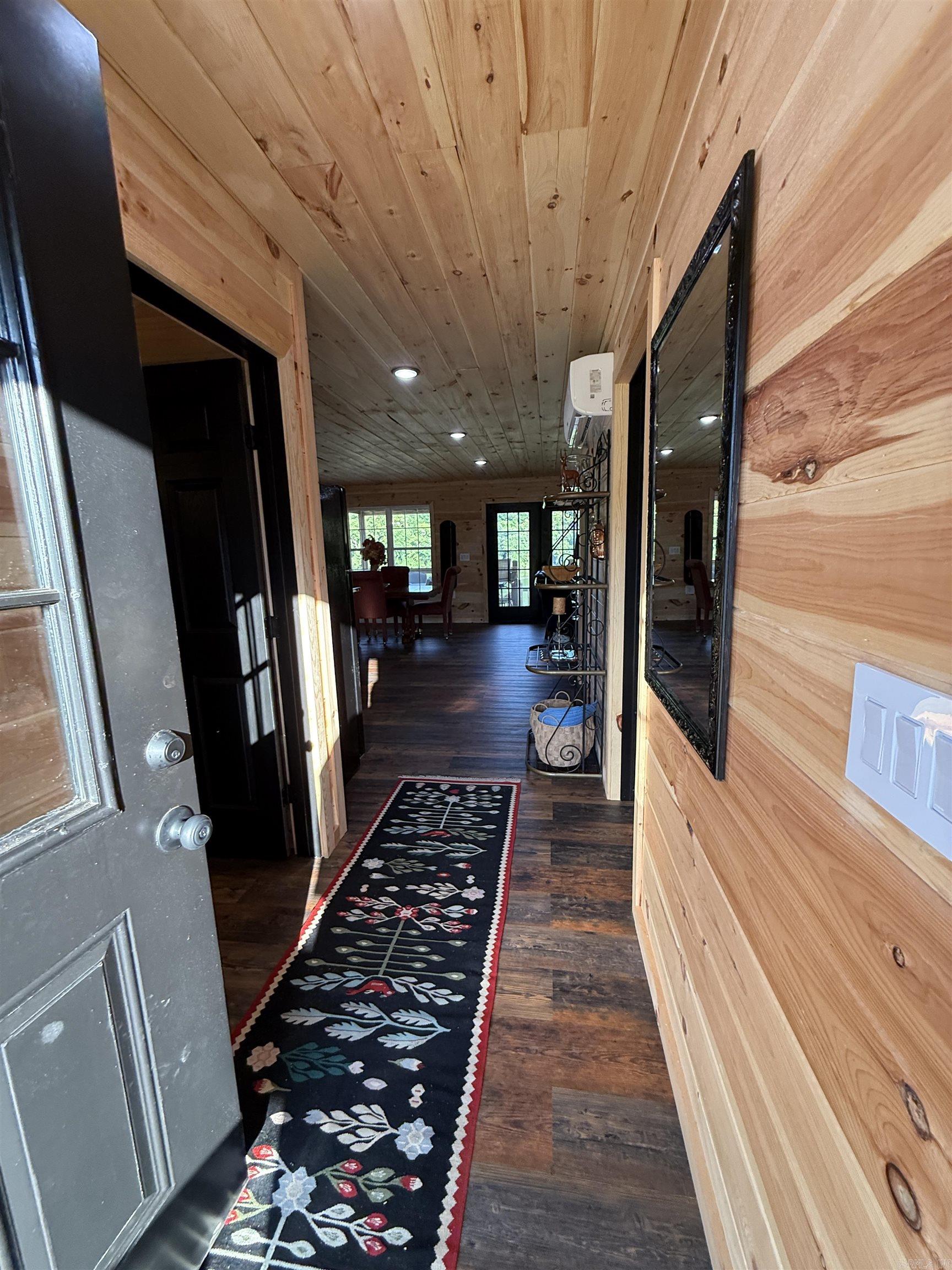 75 E Schoolhouse Hollow Road  Guion, AR