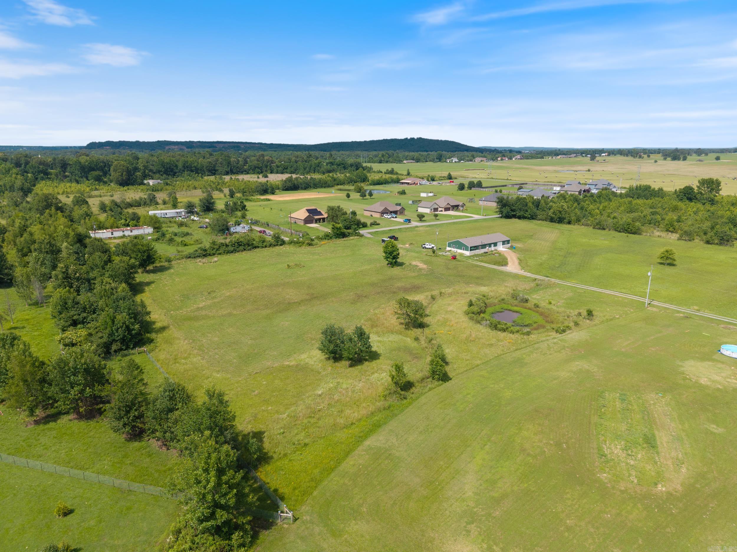 12-B Autumnbrook Ln  Conway, AR