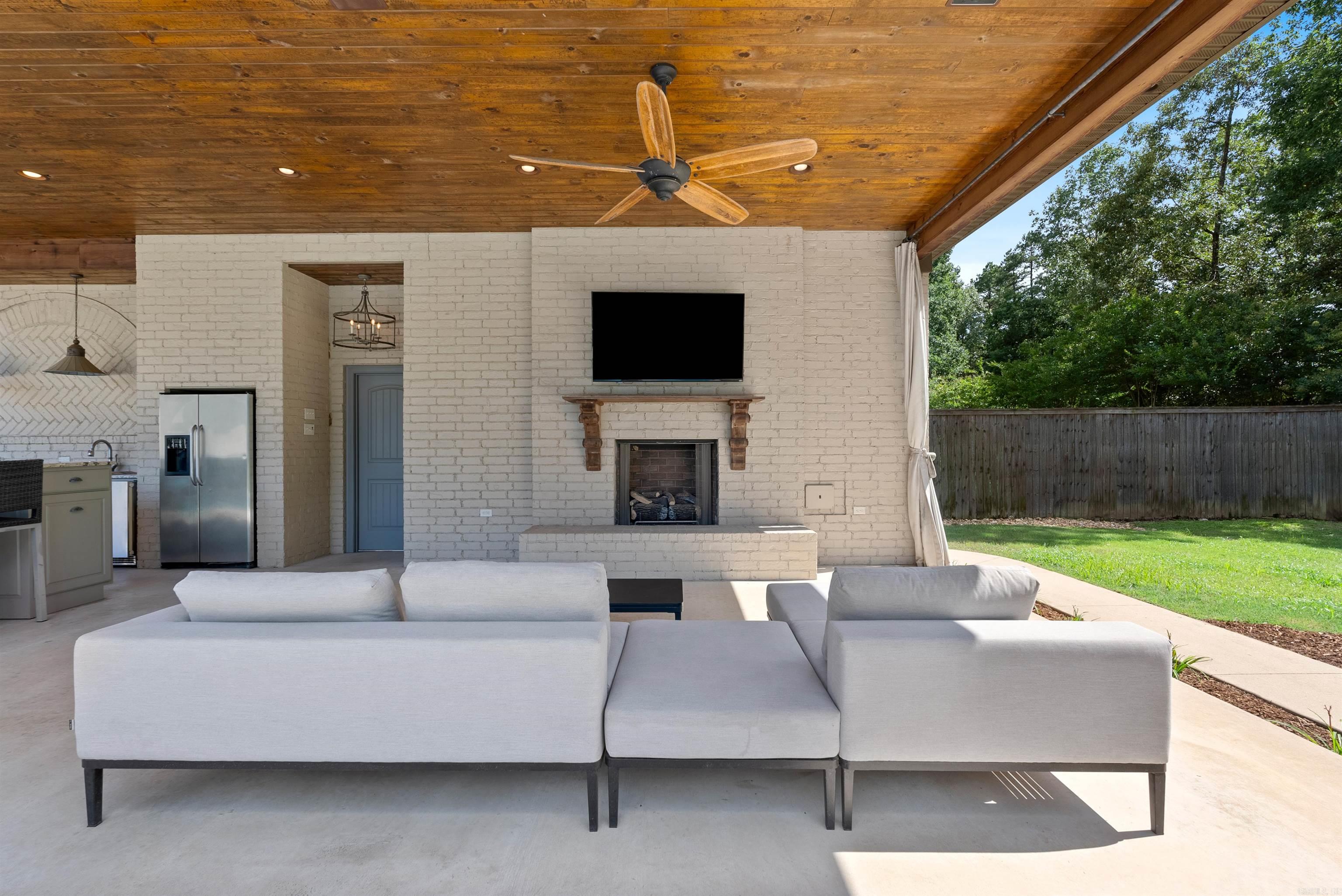 710 Edswood  Little Rock, AR