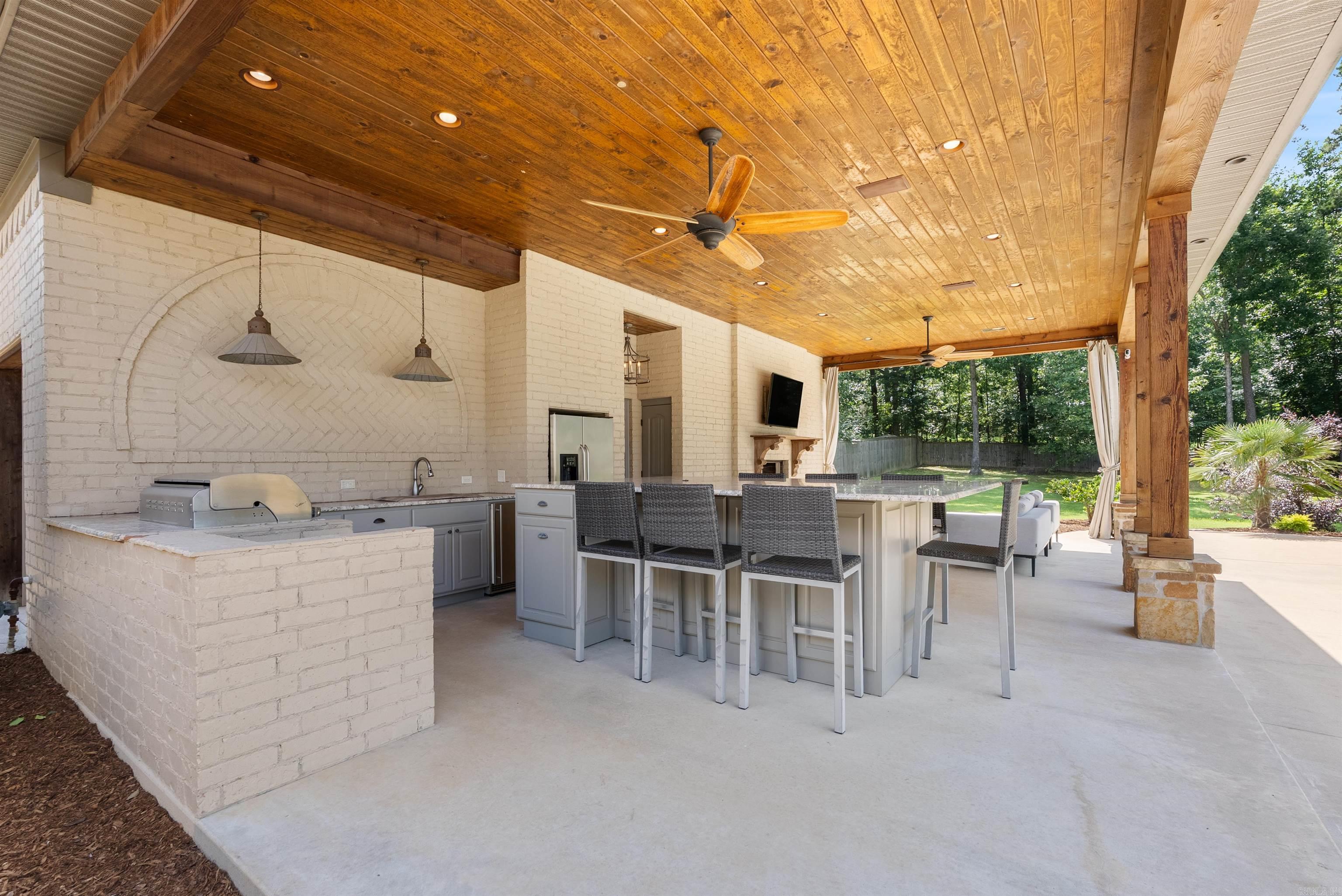 710 Edswood  Little Rock, AR