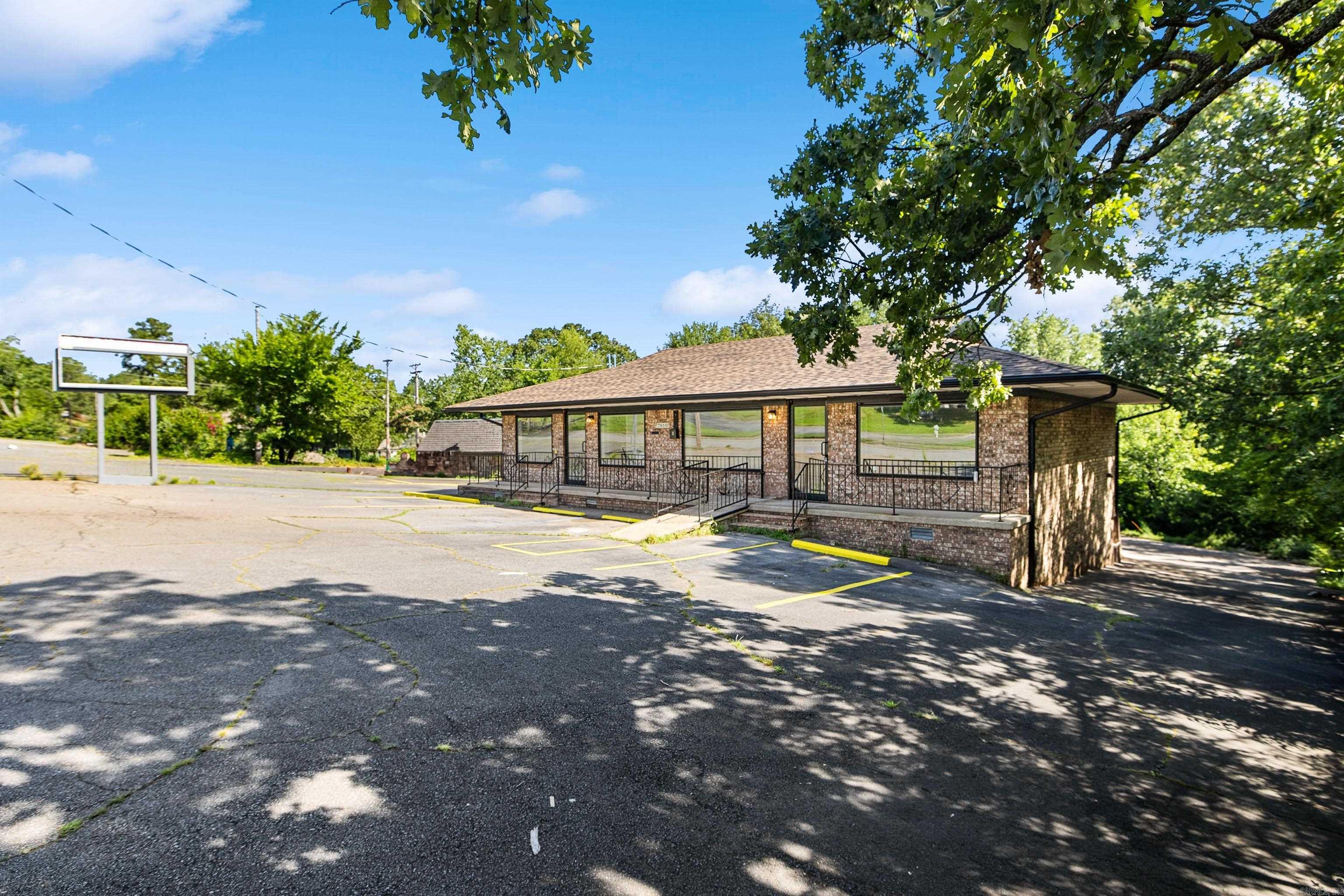7610 North Hills Blvd  North Little Rock, AR