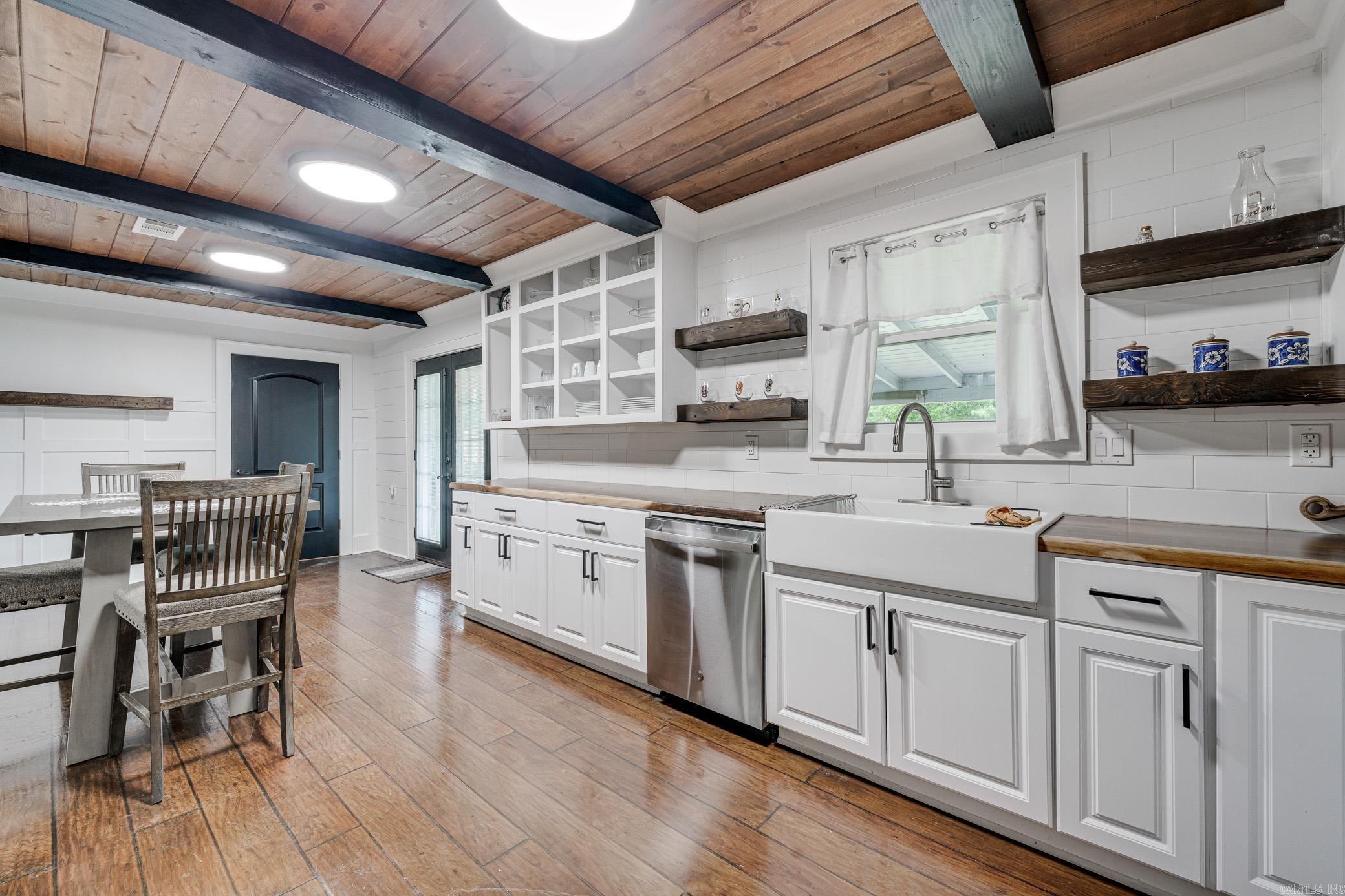 141 Arrowhead  Greenbrier, AR