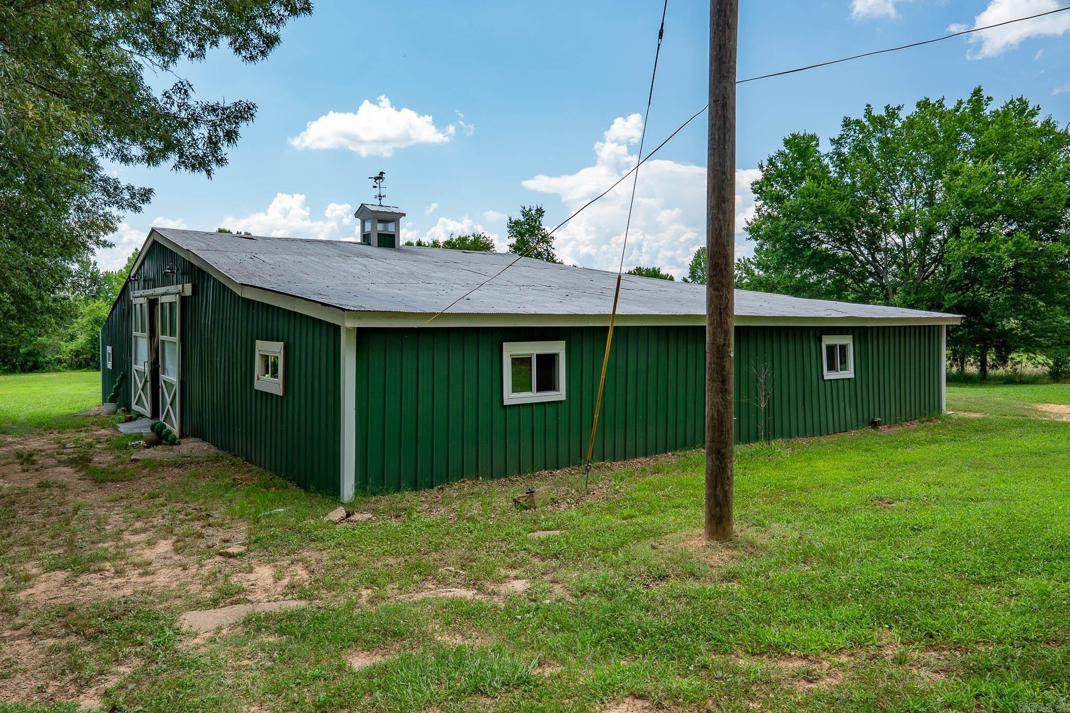 141 Arrowhead  Greenbrier, AR