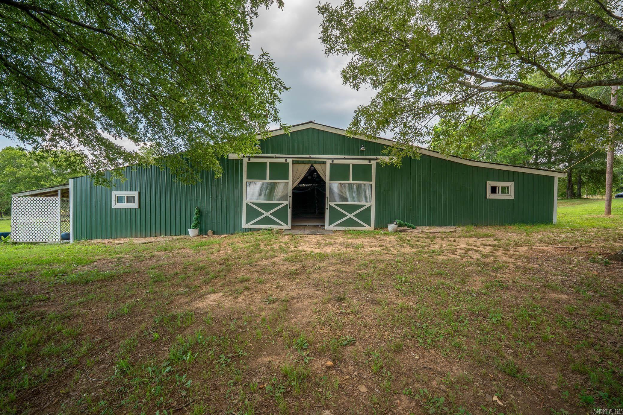 141 Arrowhead  Greenbrier, AR