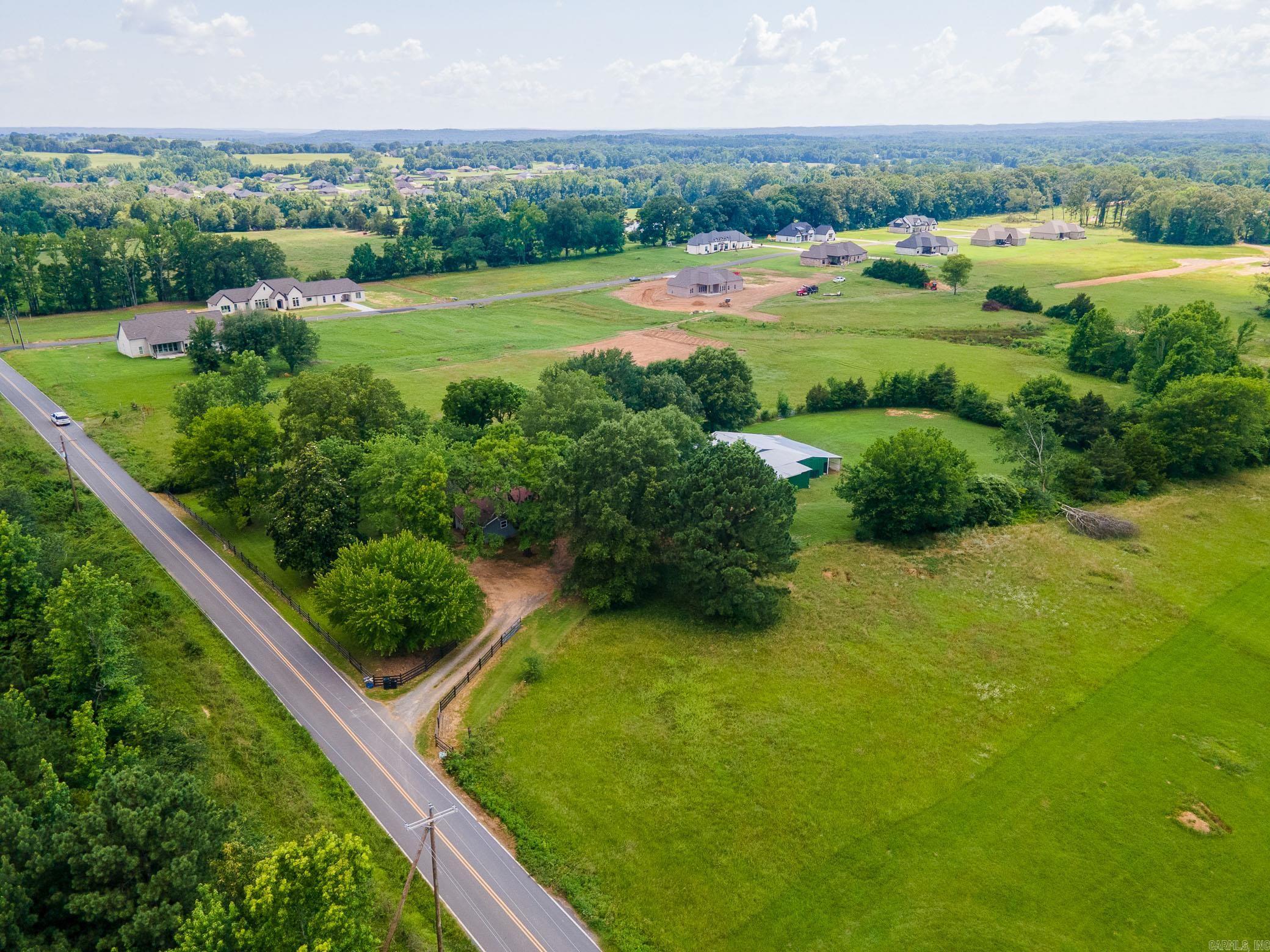 141 Arrowhead  Greenbrier, AR