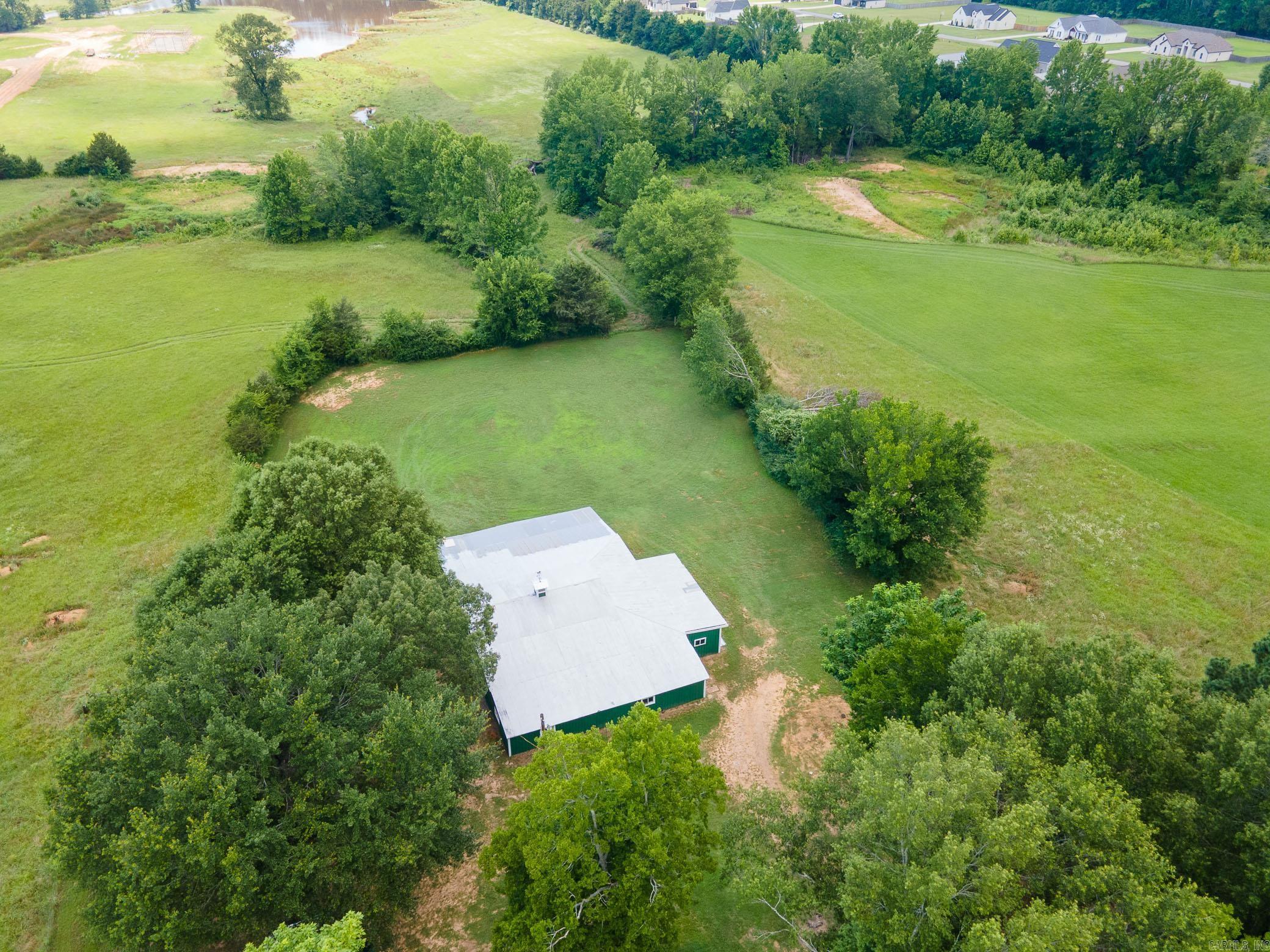 141 Arrowhead  Greenbrier, AR