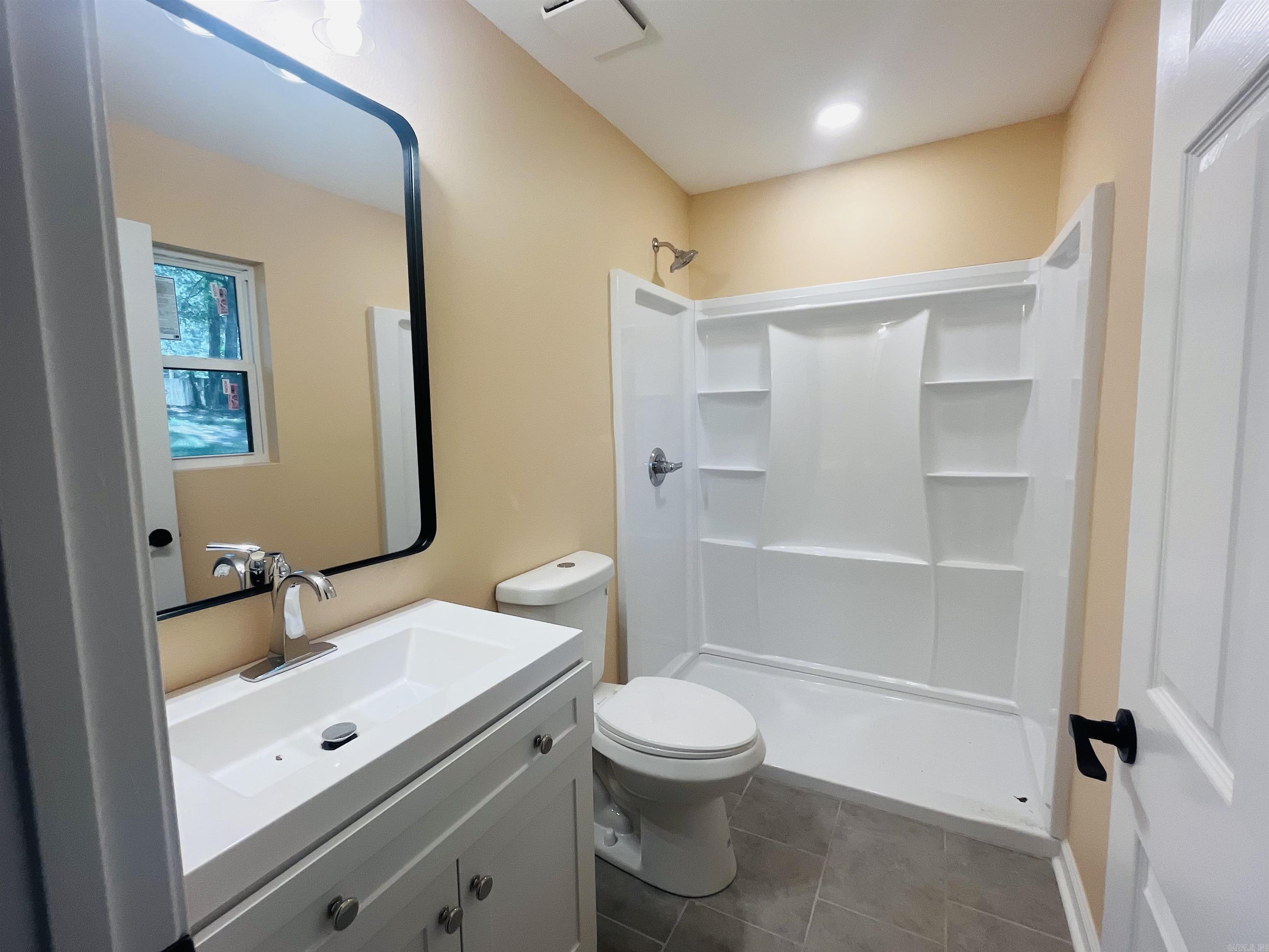 1806 E Sullenberger  Malvern, AR
