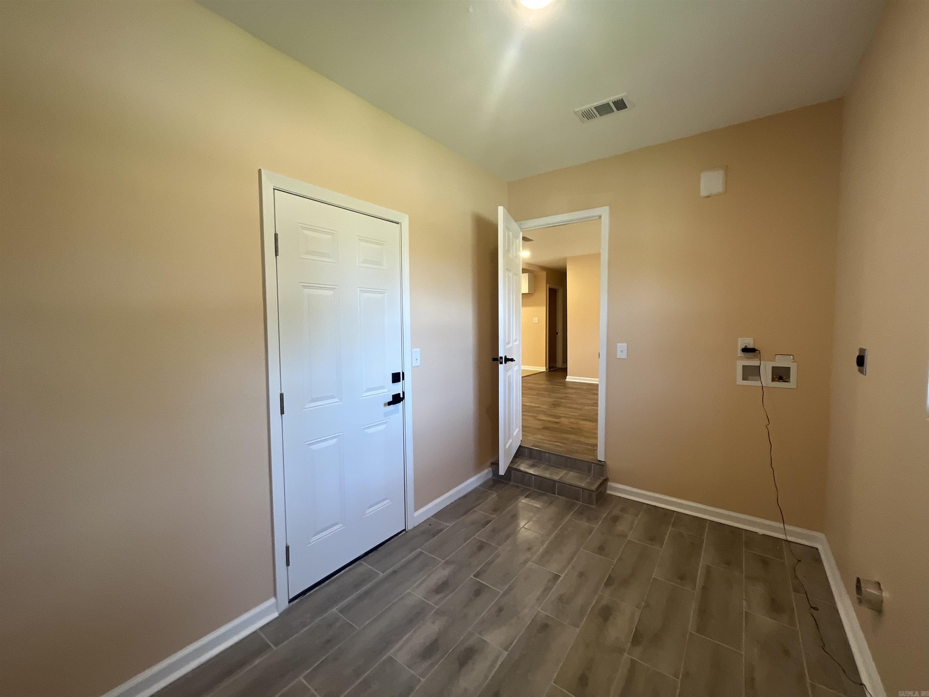 1806 E Sullenberger  Malvern, AR