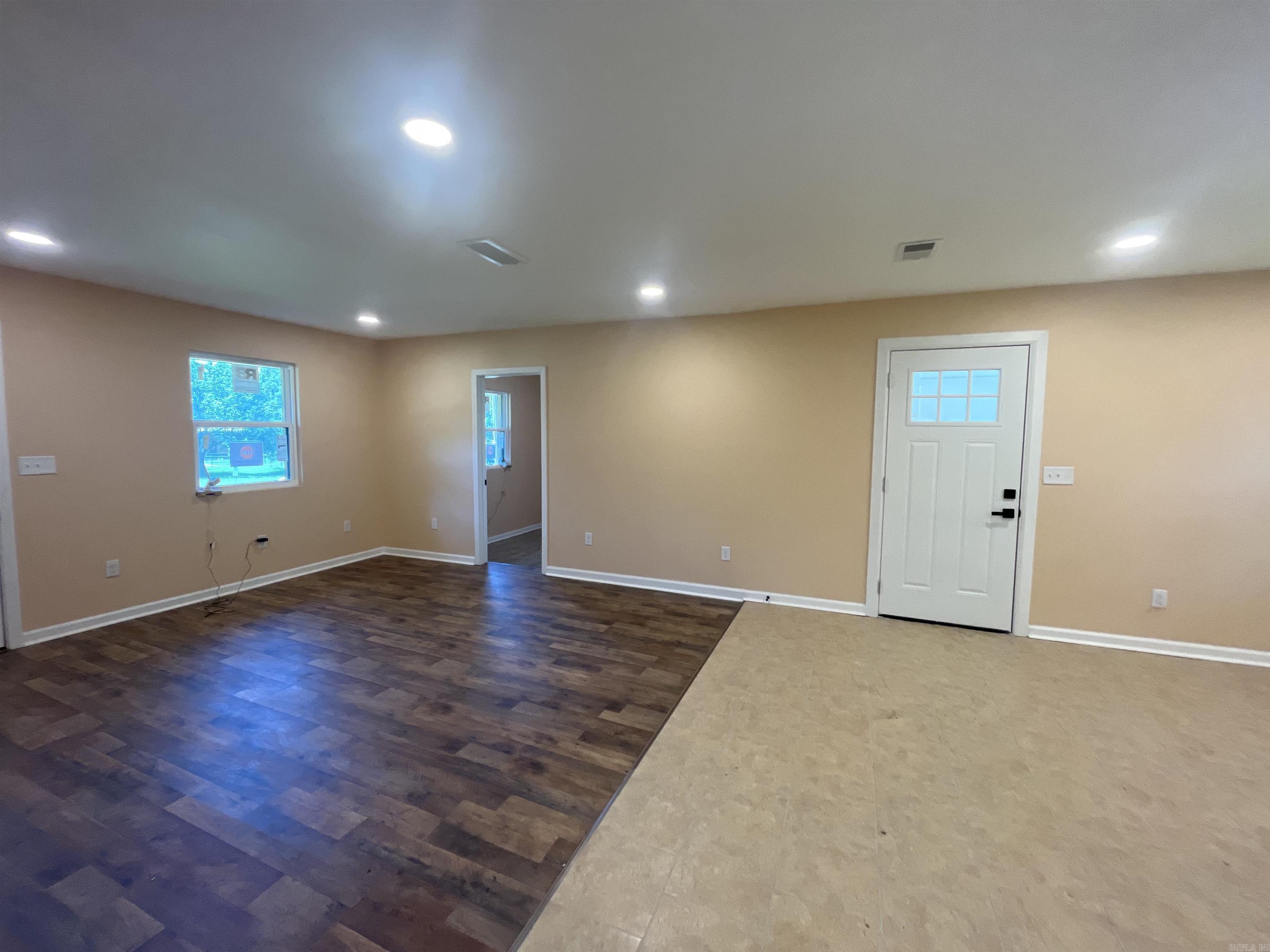 1806 E Sullenberger  Malvern, AR