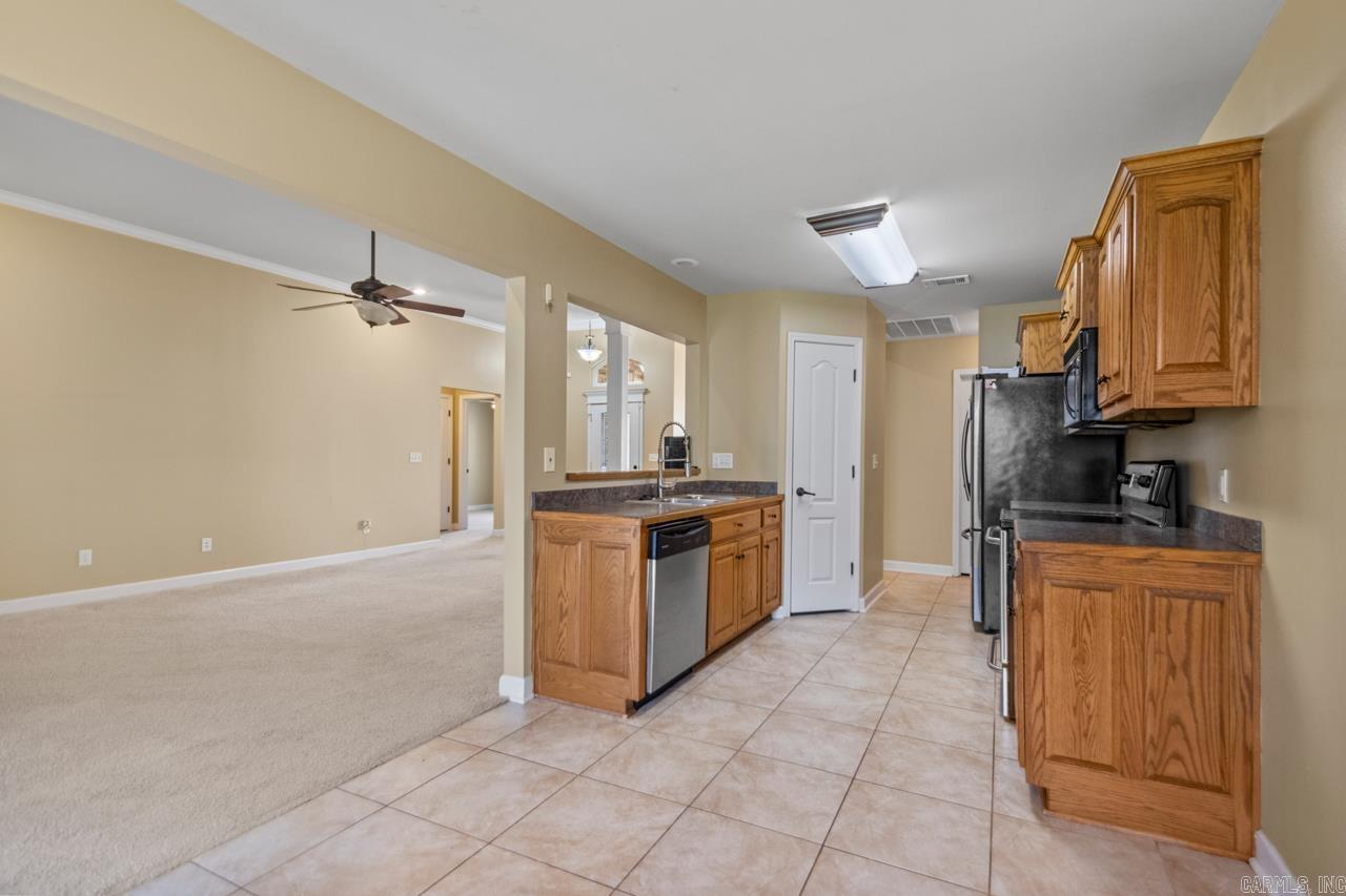 1609 White Oak Cir  Benton, AR